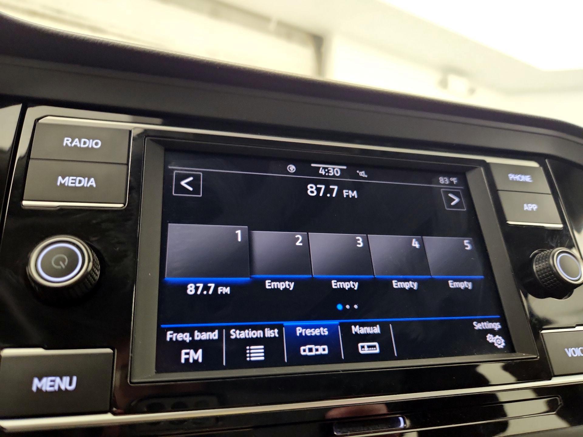 Thumbnail: 2024 Volkswagen Jetta - 15