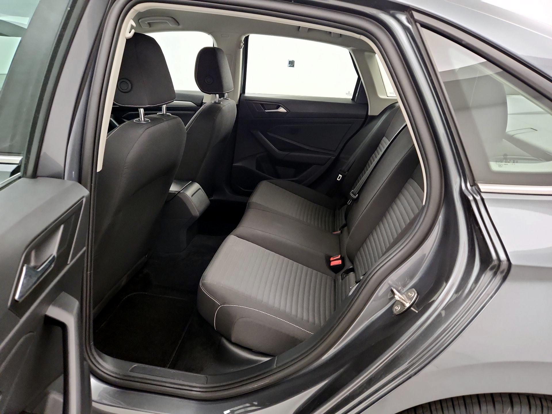 Thumbnail: 2024 Volkswagen Jetta - 19