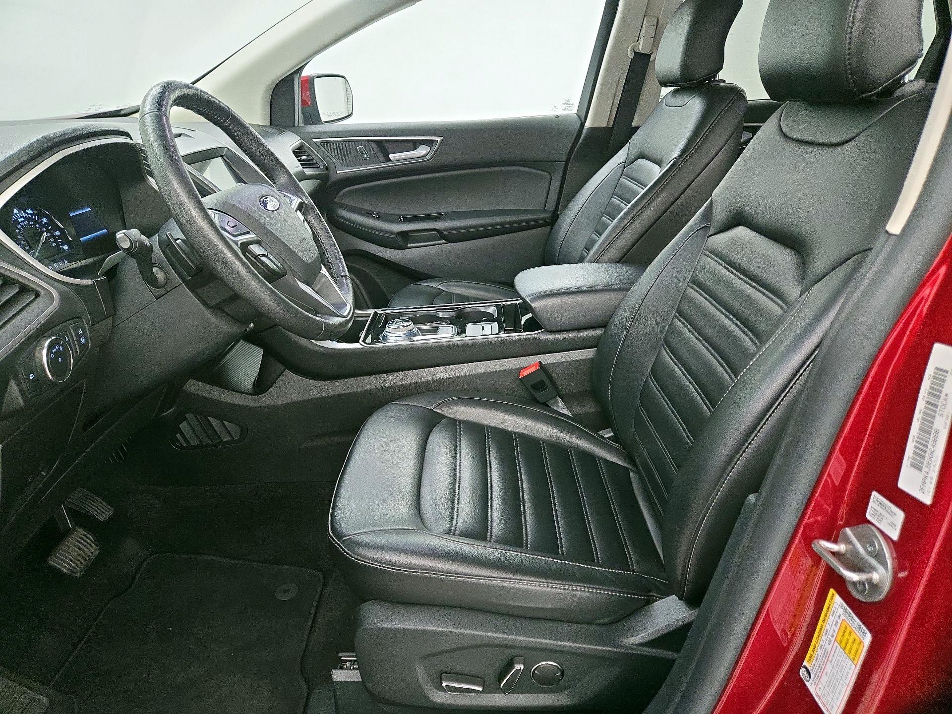 Thumbnail: 2019 Ford Edge - 11