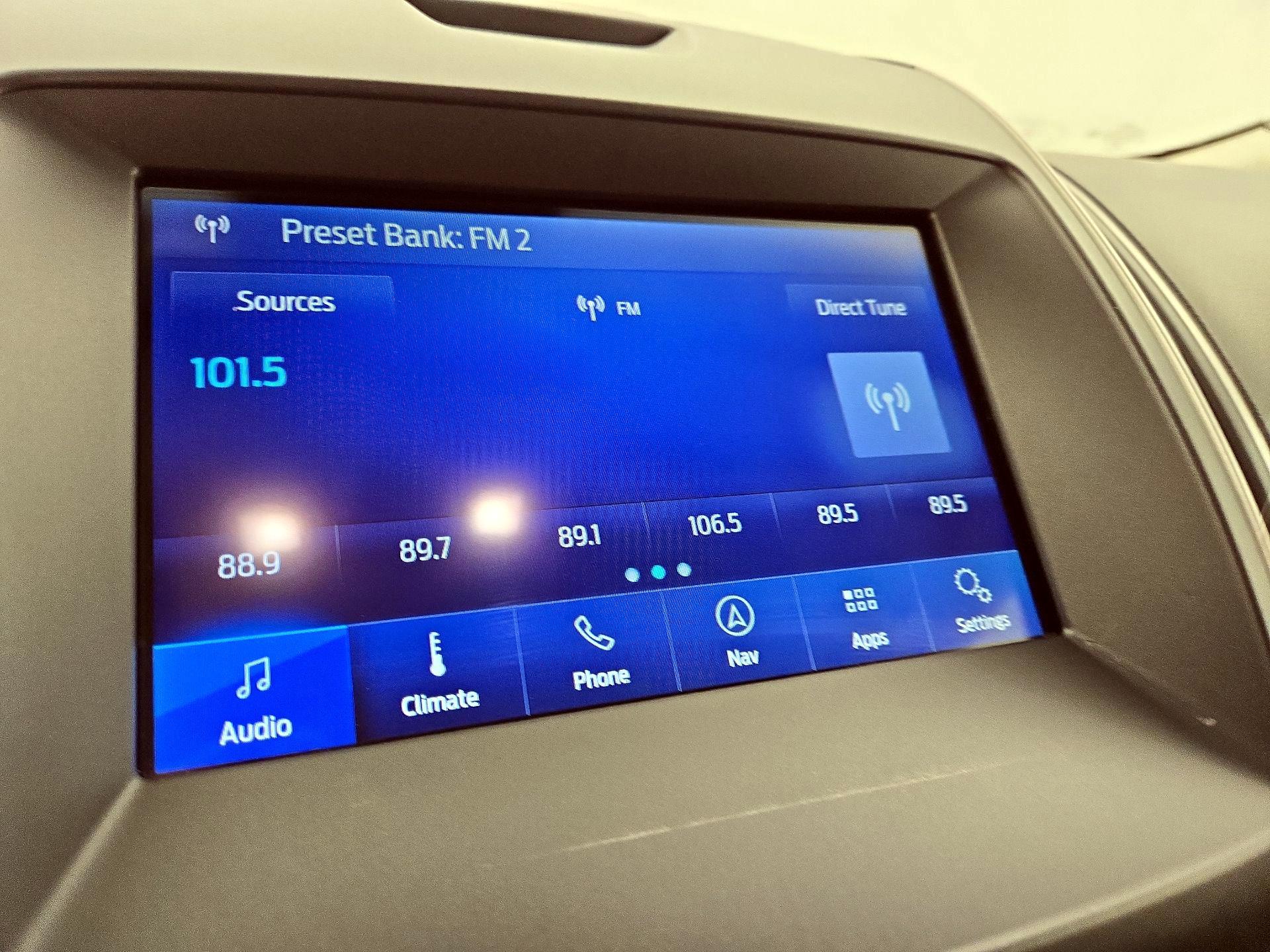 Thumbnail: 2019 Ford Edge - 16