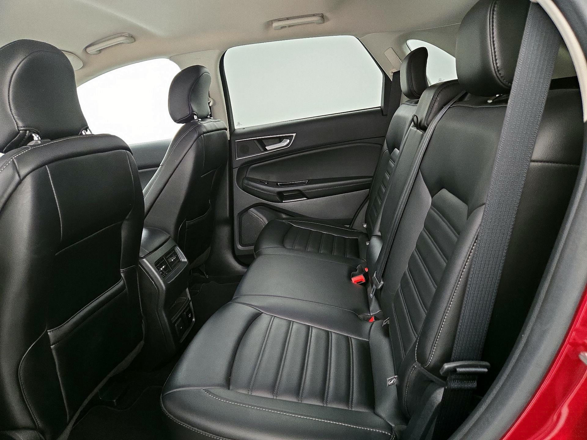 Thumbnail: 2019 Ford Edge - 20