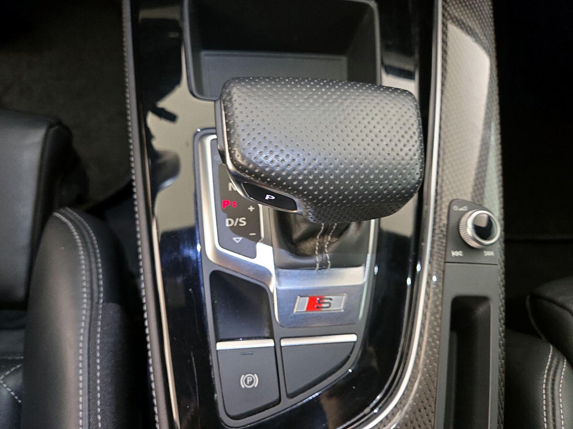 Thumbnail: 2021 Audi S5 - 18