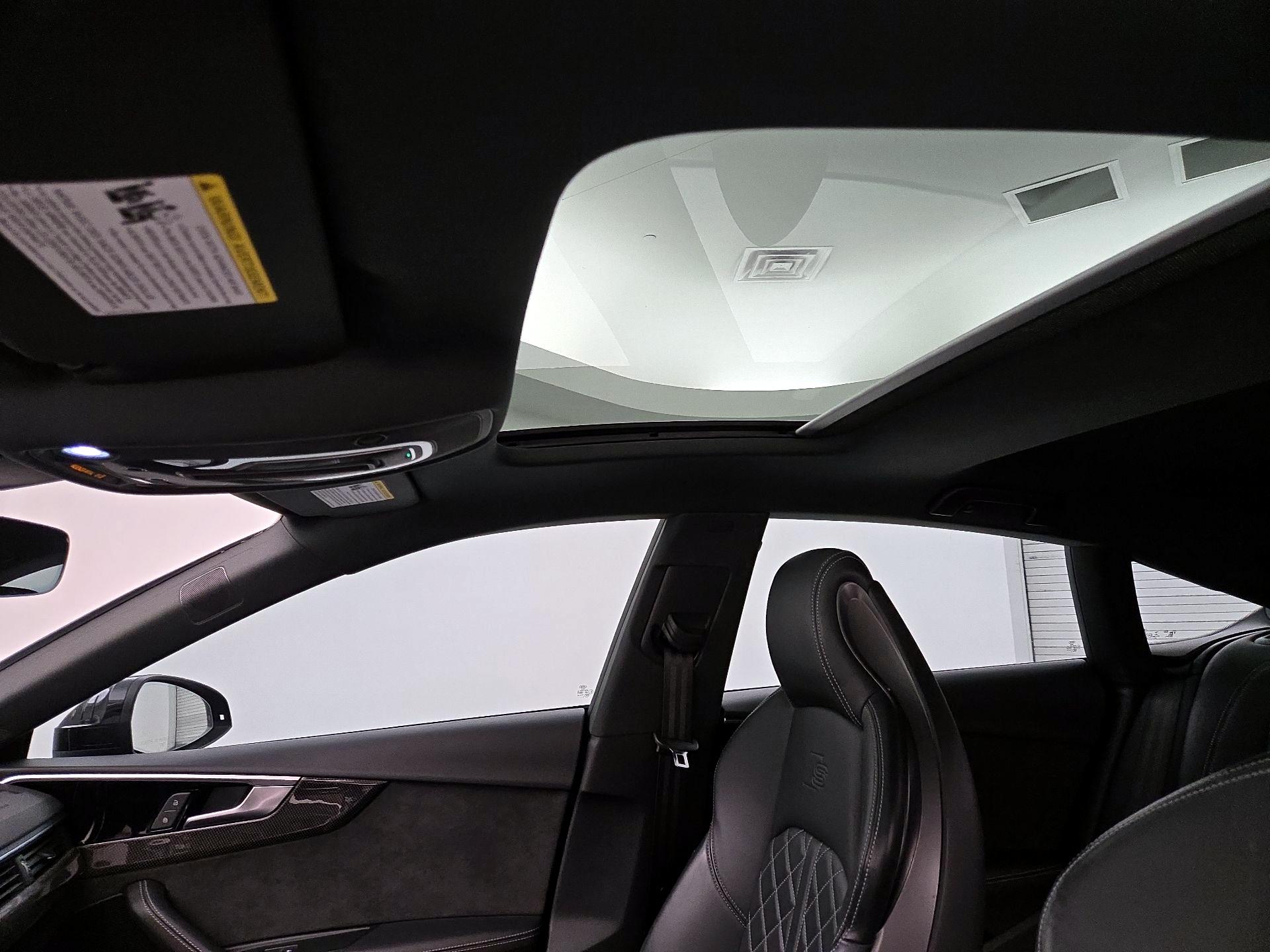 Thumbnail: 2021 Audi S5 - 20