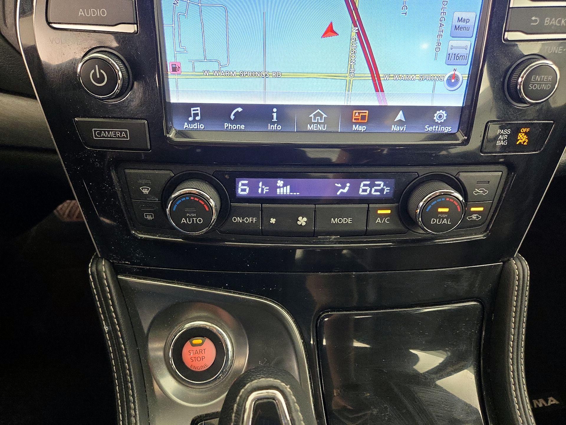 Thumbnail: 2016 Nissan Maxima - 17