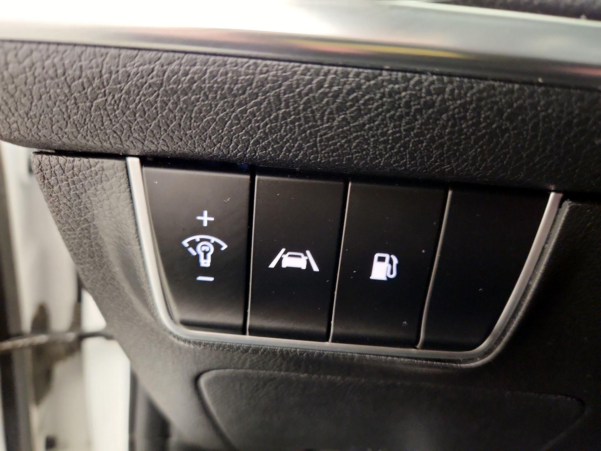 Thumbnail: 2022 Kia Stinger - 13