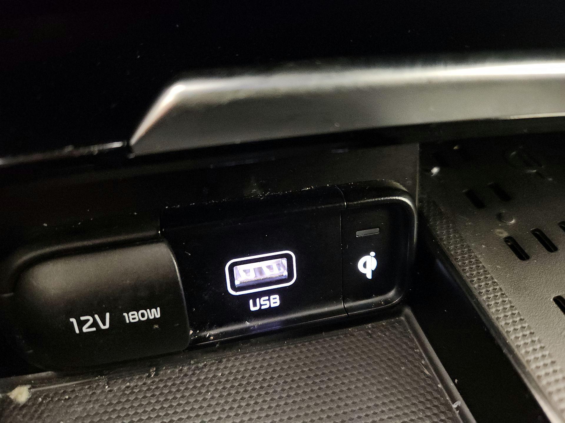 Thumbnail: 2022 Kia Stinger - 19