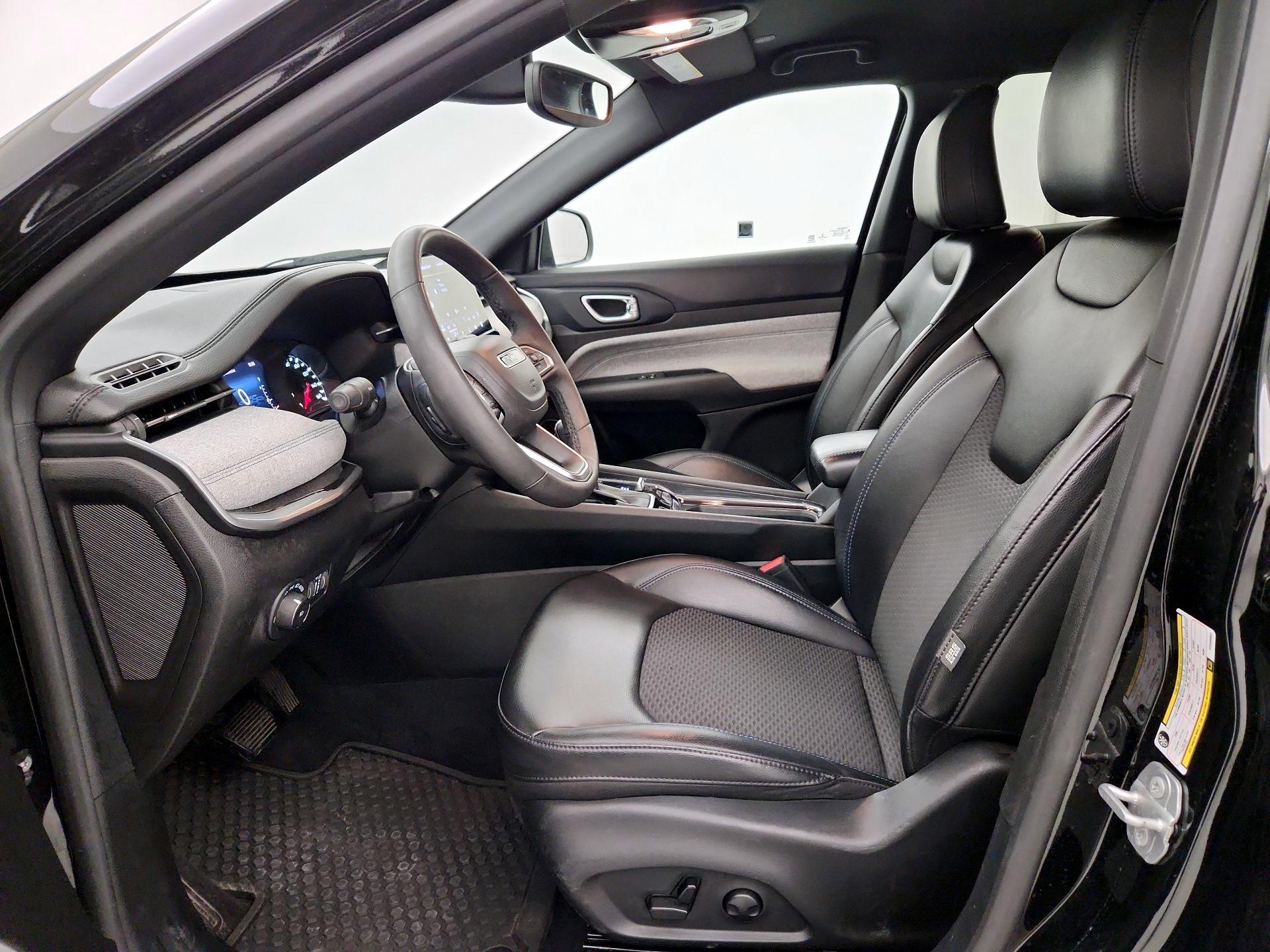 Thumbnail: 2023 Jeep Compass - 11