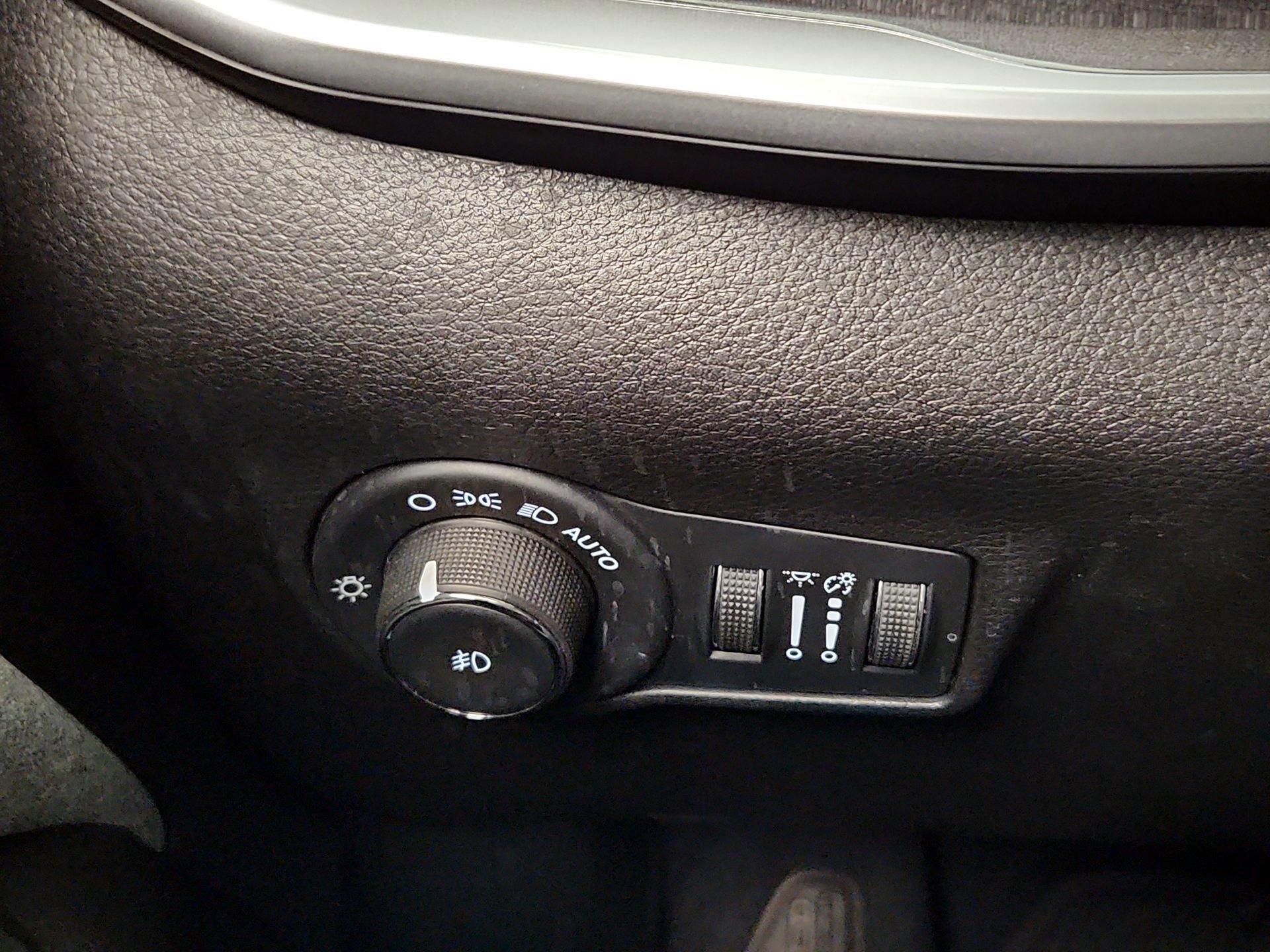 Thumbnail: 2023 Jeep Compass - 13