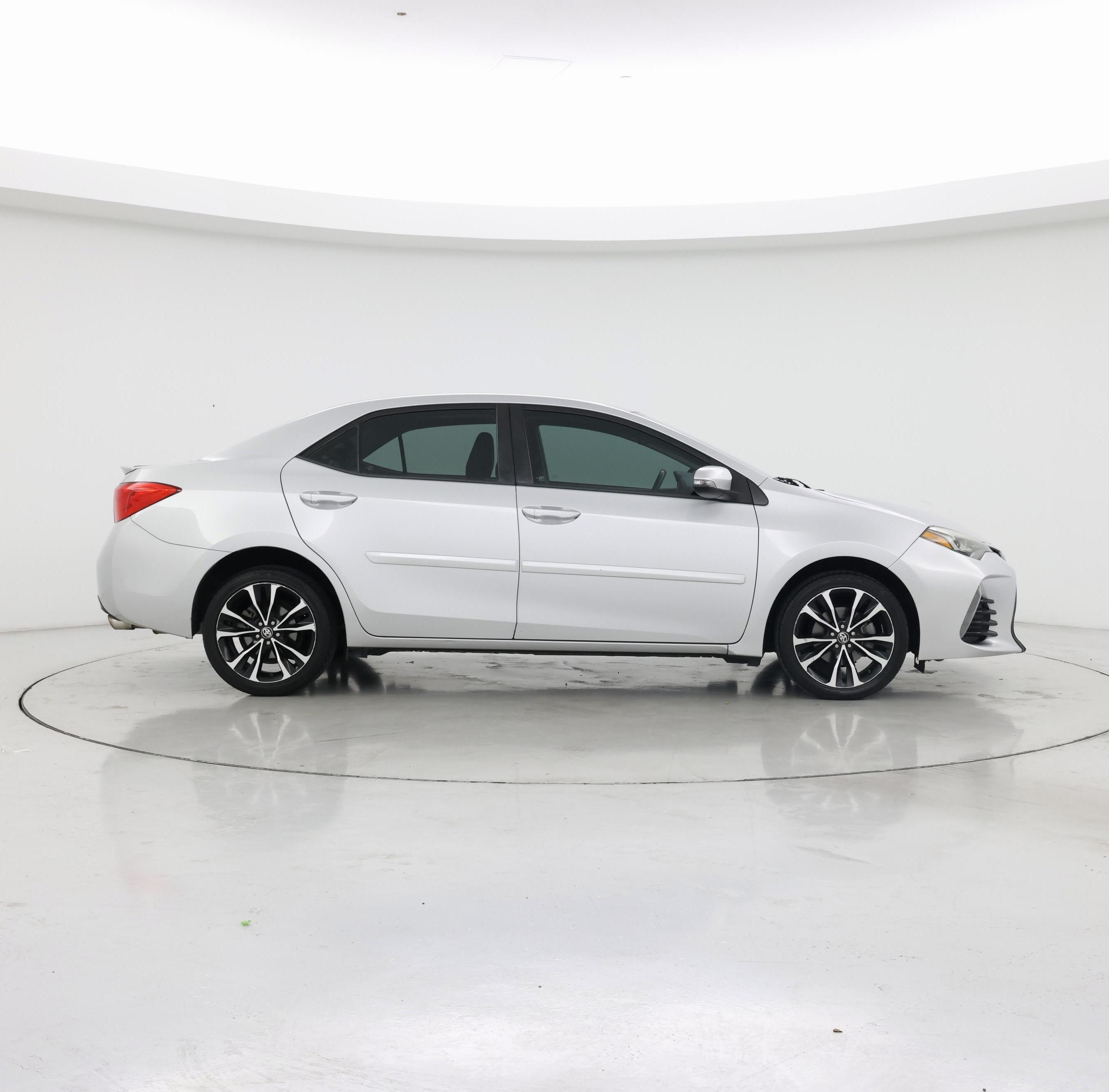 Thumbnail: 2017 Toyota Corolla - 7