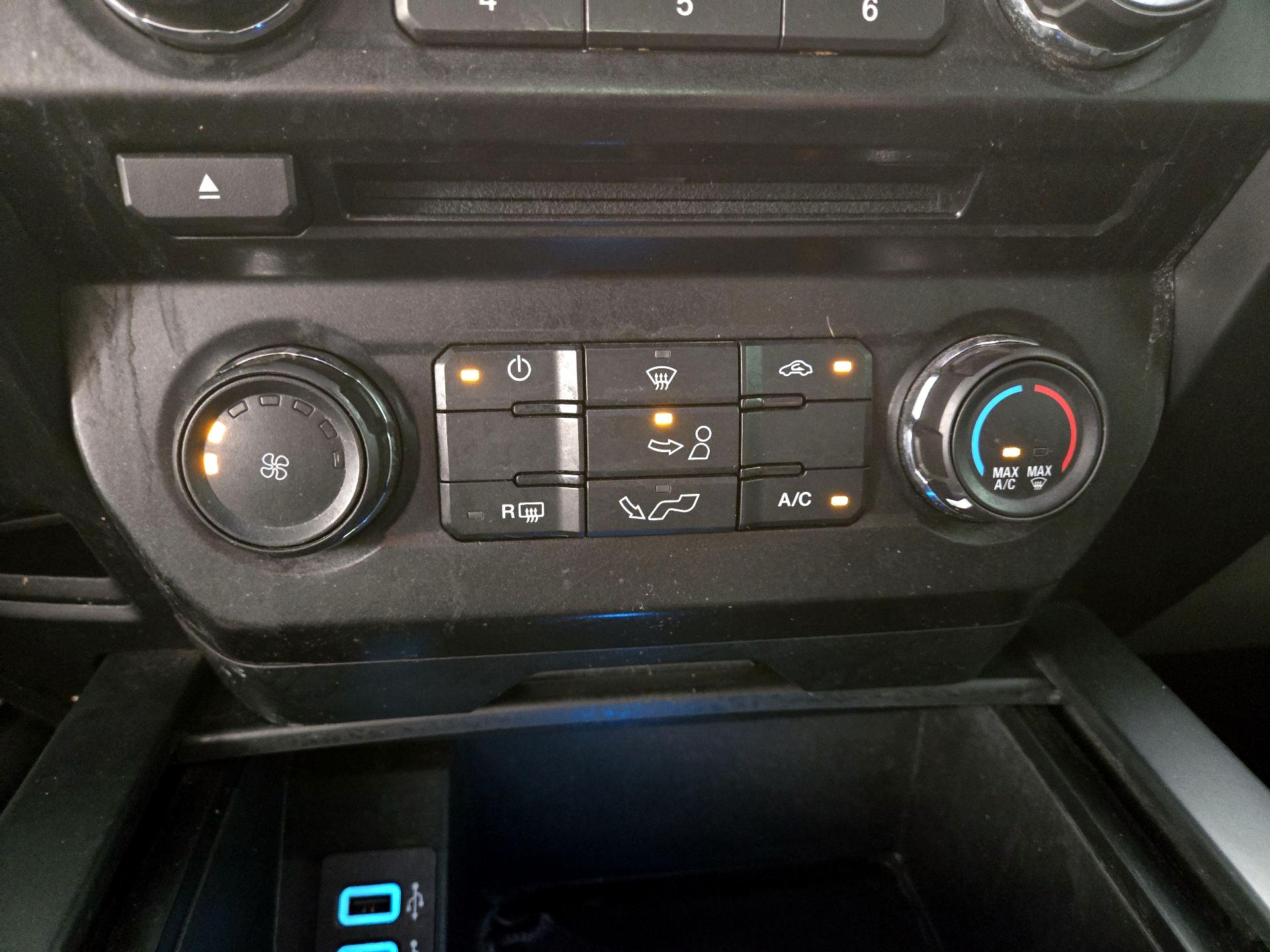 Thumbnail: 2017 Ford F-150 - 16