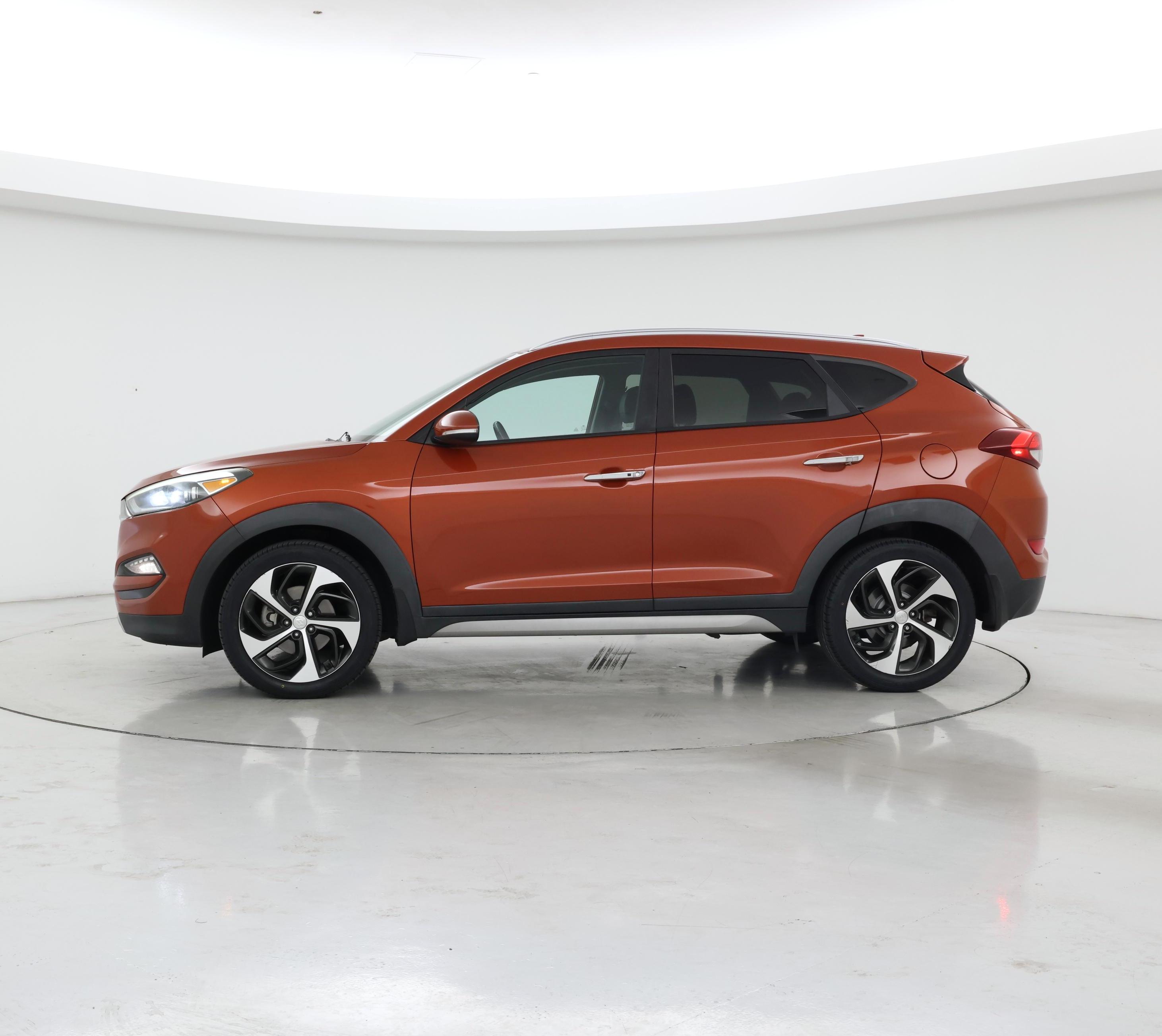 Thumbnail: 2017 Hyundai Tucson - 3