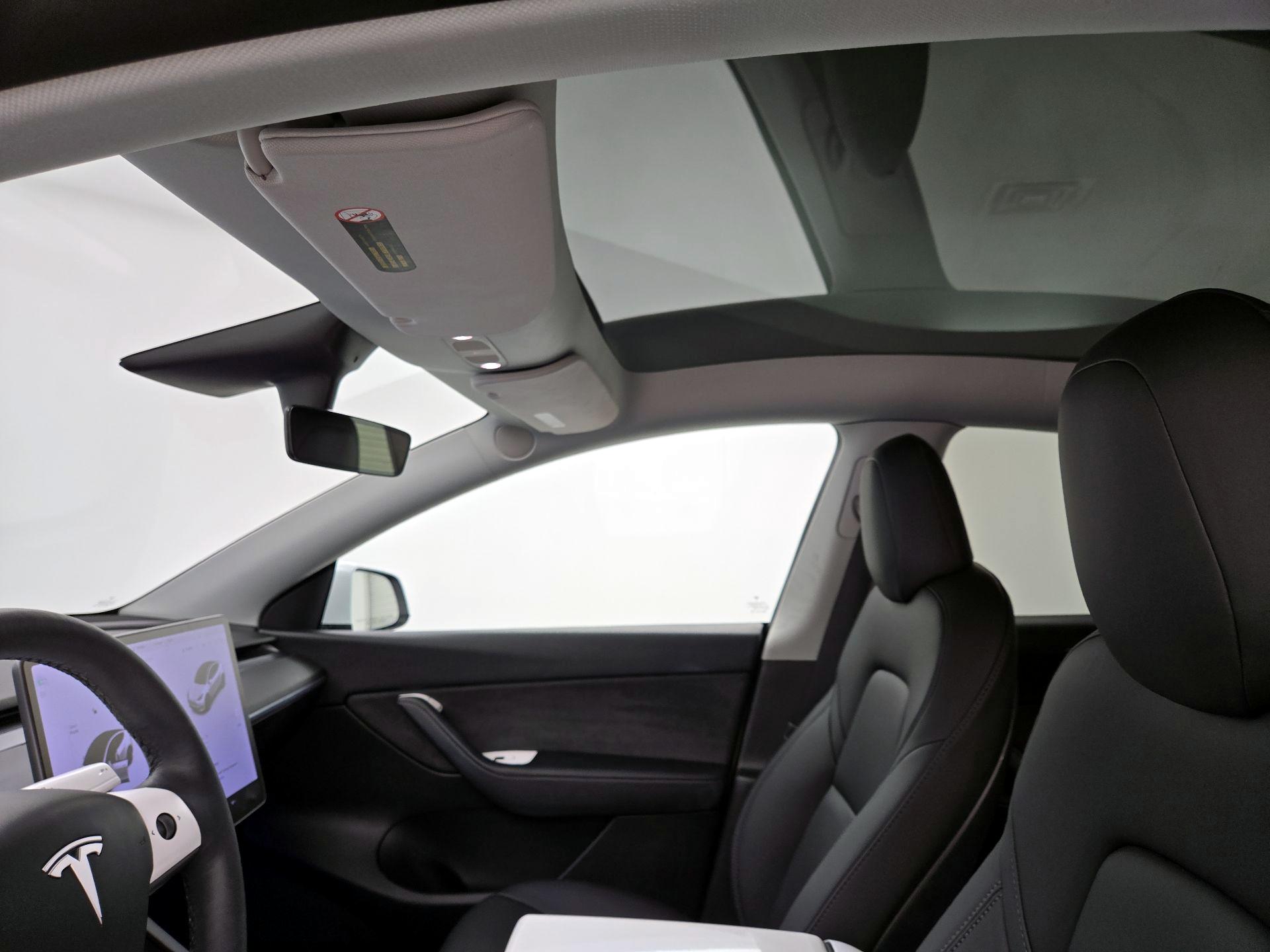 Thumbnail: 2022 Tesla Model Y - 18