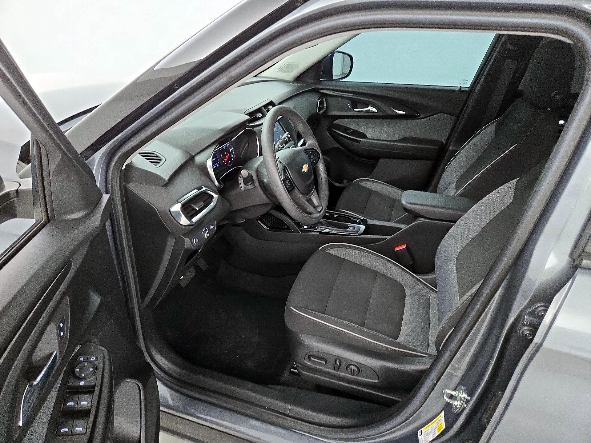 Thumbnail: 2022 Chevrolet TrailBlazer - 11