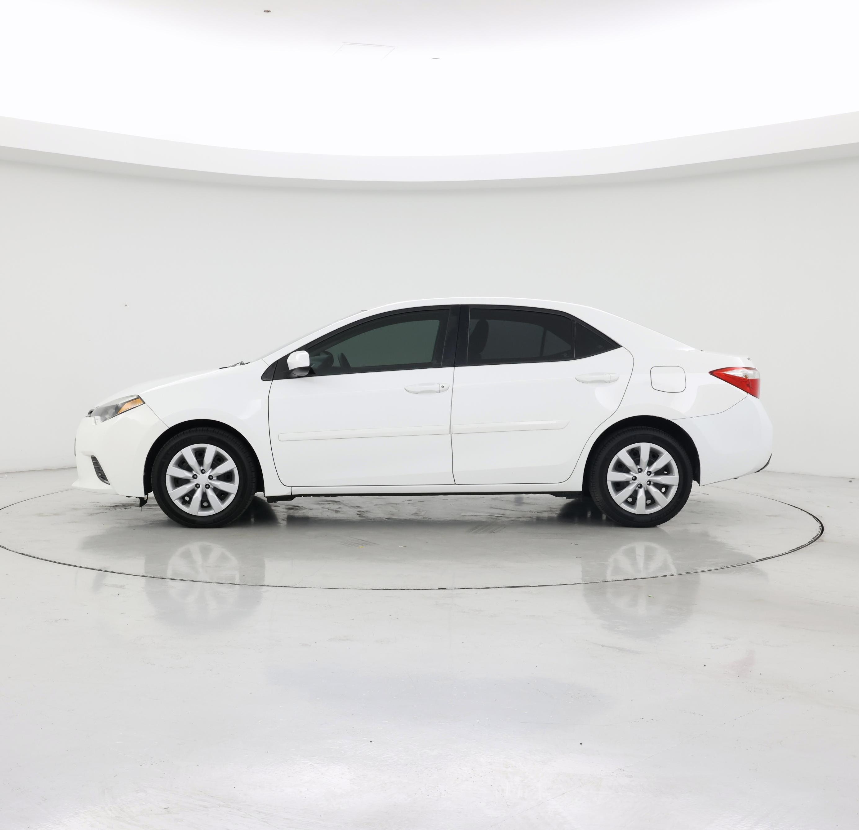 Thumbnail: 2016 Toyota Corolla - 3