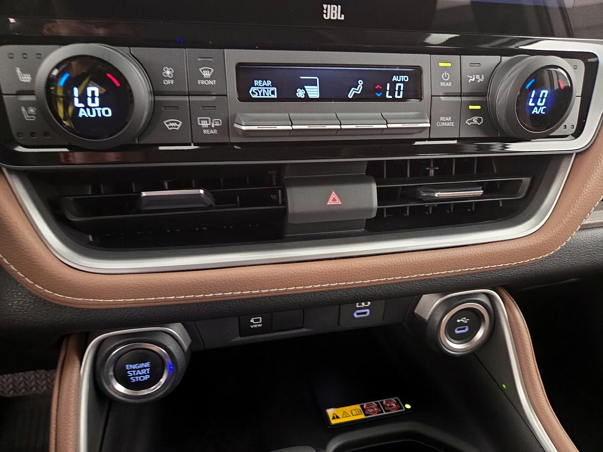 Thumbnail: 2025 Toyota Grand Highlander - 16