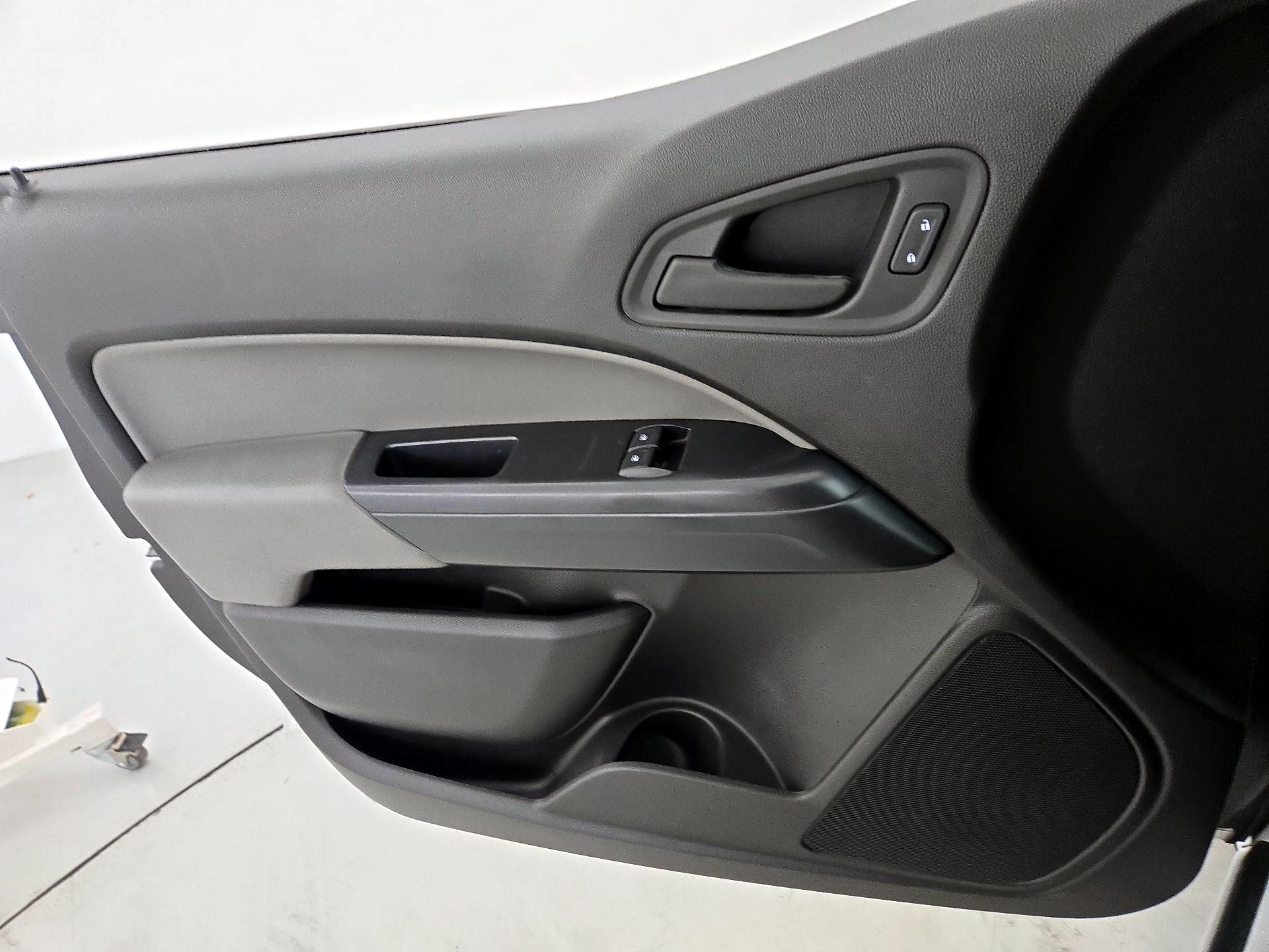 Thumbnail: 2016 Chevrolet Colorado - 12