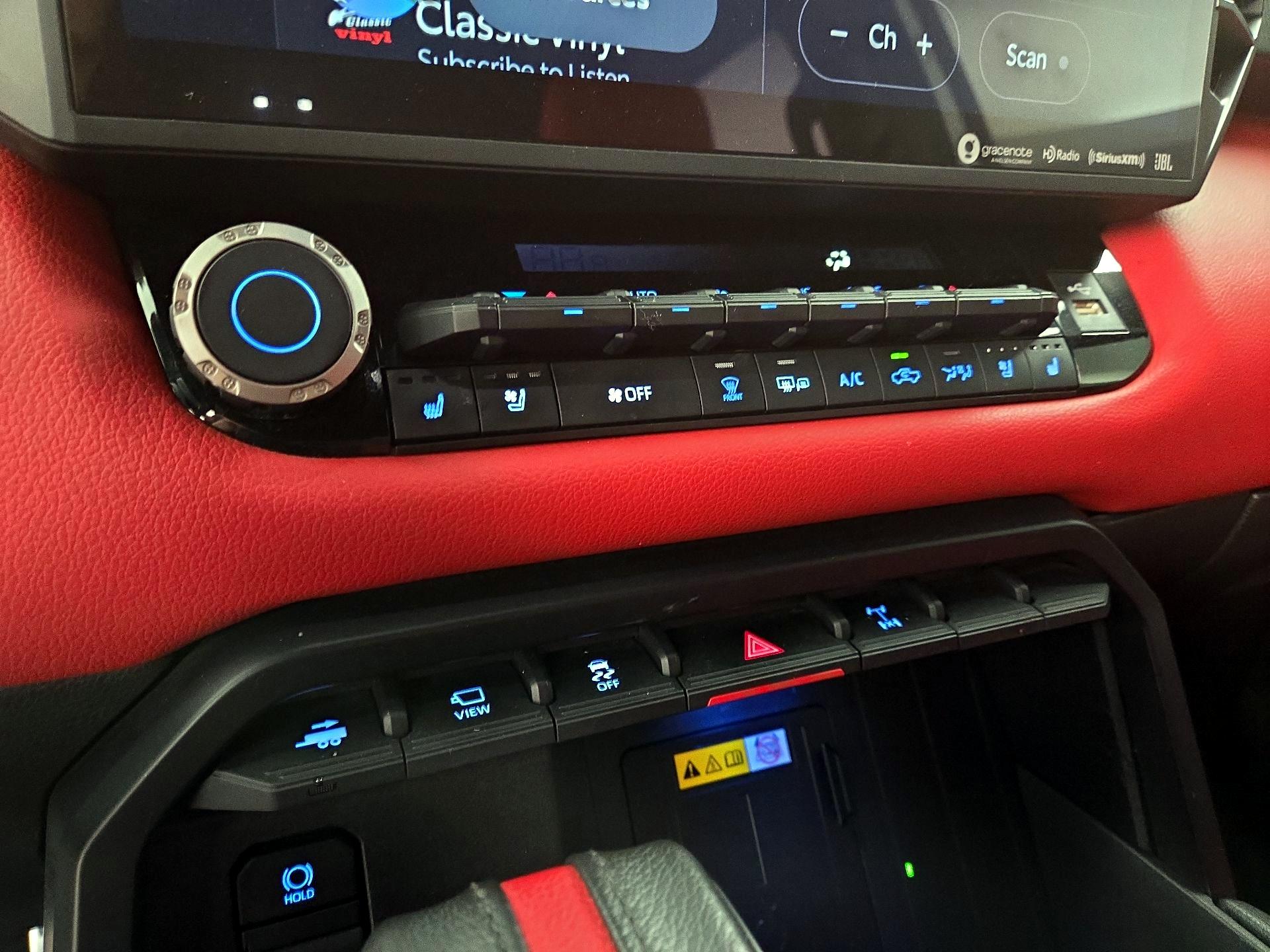 Thumbnail: 2024 Toyota Tundra - 17