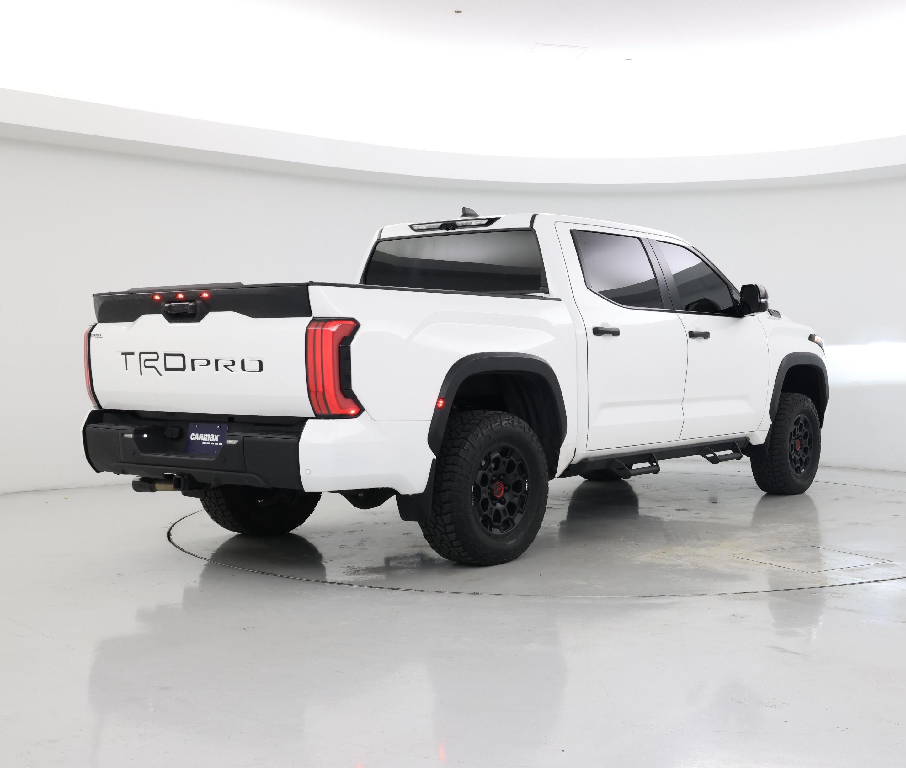 Thumbnail: 2024 Toyota Tundra - 8