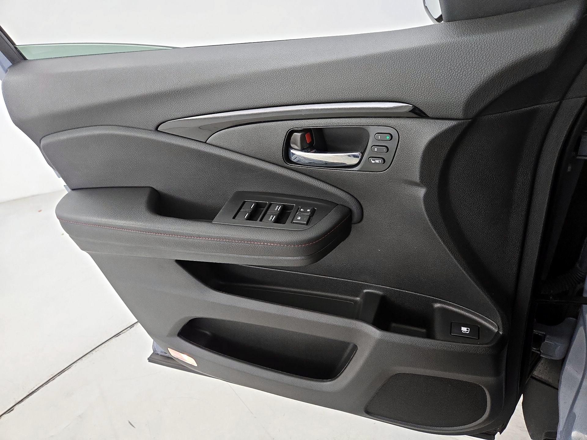 Thumbnail: 2023 Honda Ridgeline - 12