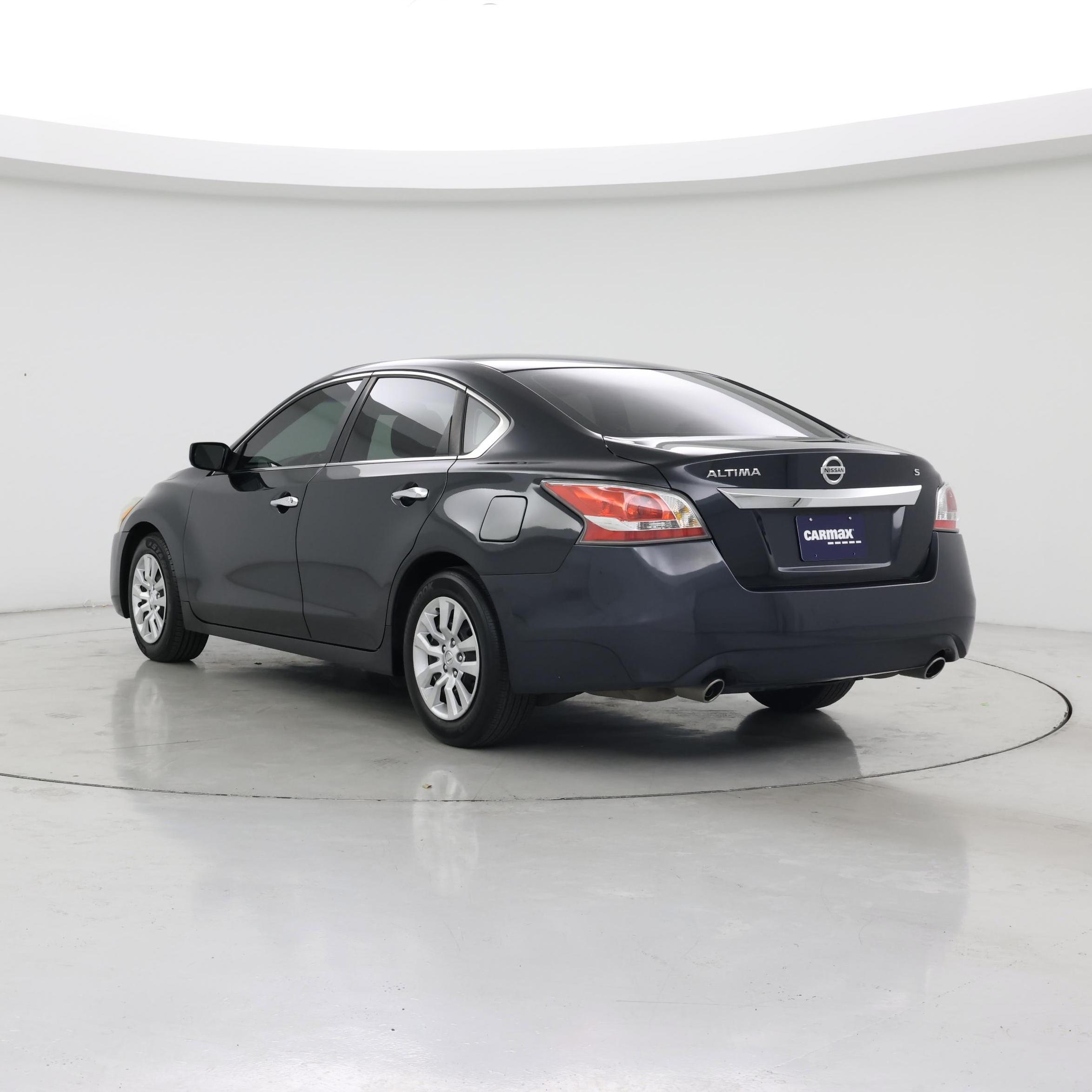 Thumbnail: 2015 Nissan Altima - 2
