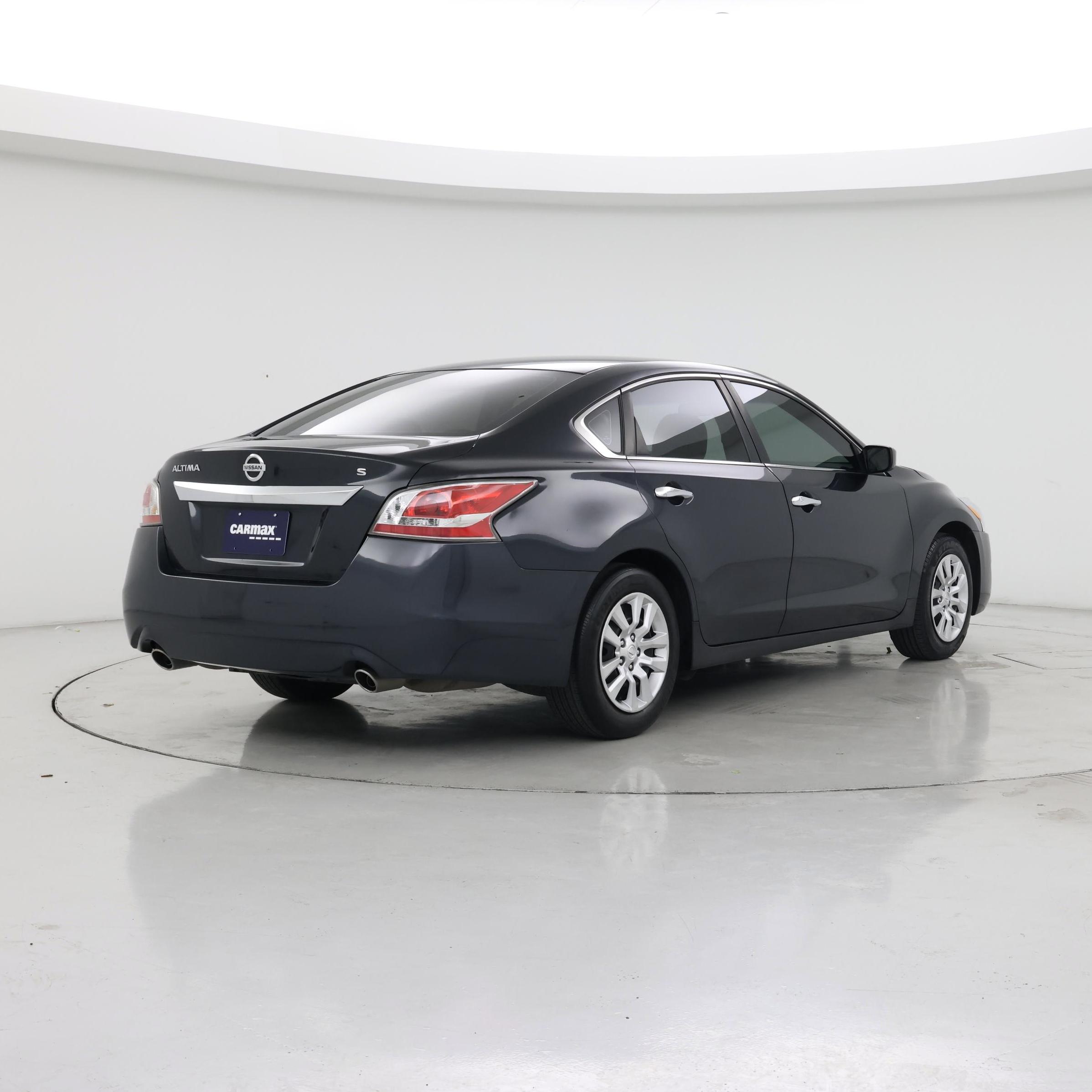 Thumbnail: 2015 Nissan Altima - 8