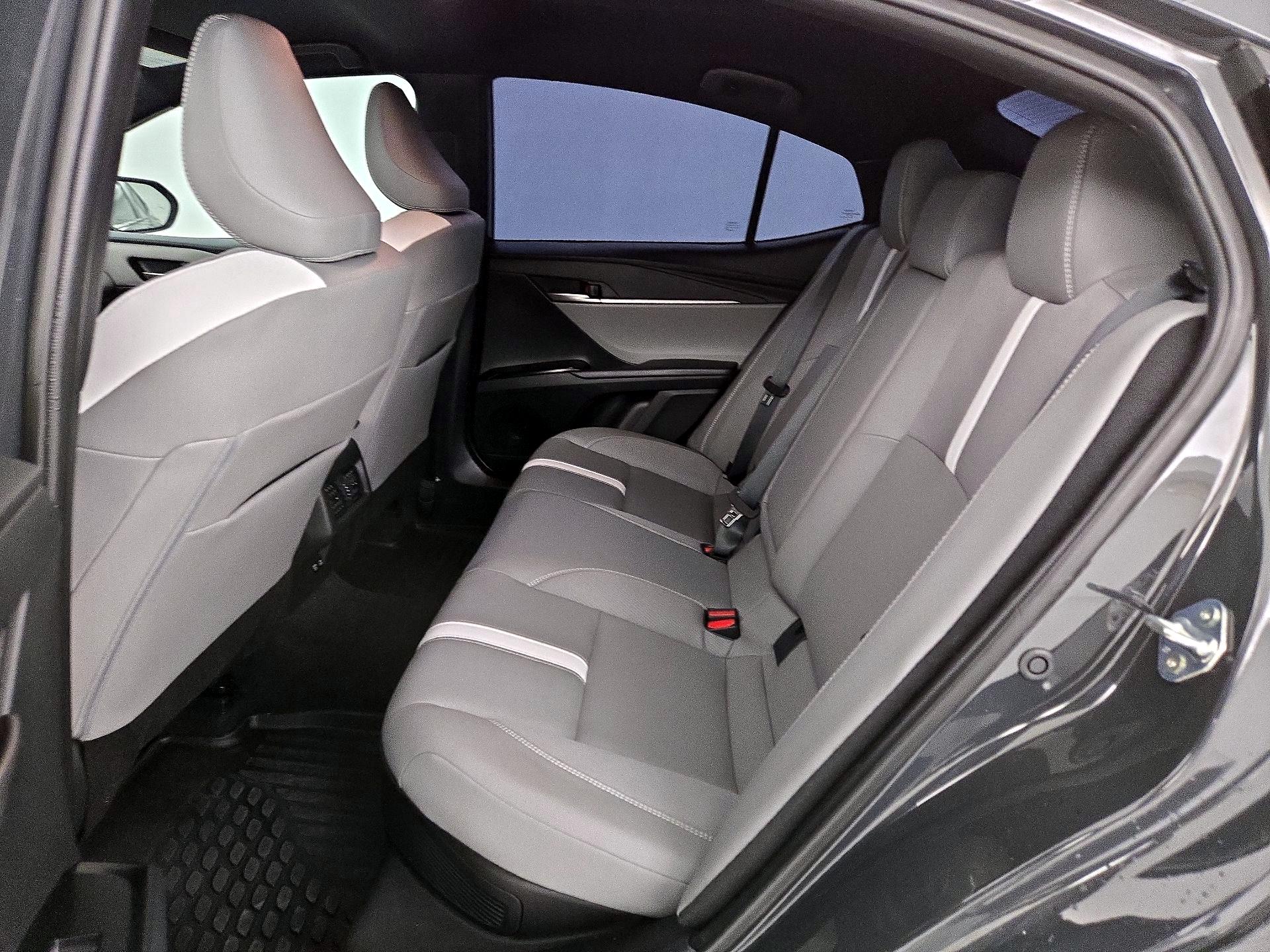 Thumbnail: 2025 Toyota Camry - 19