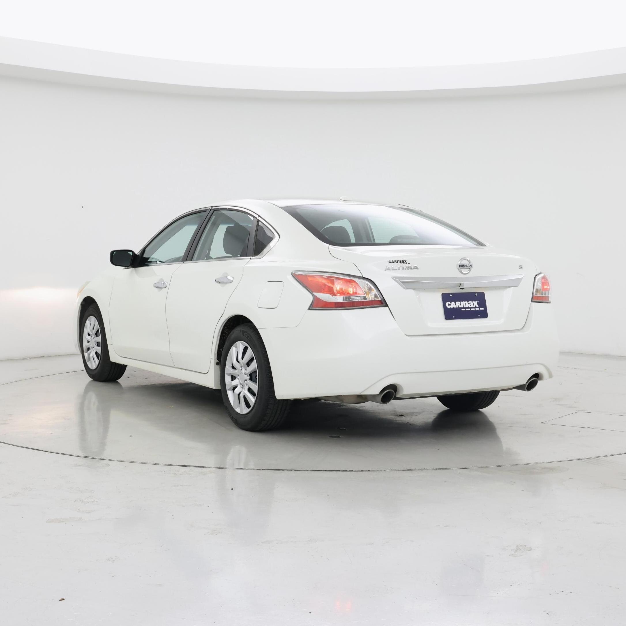 Thumbnail: 2015 Nissan Altima - 2