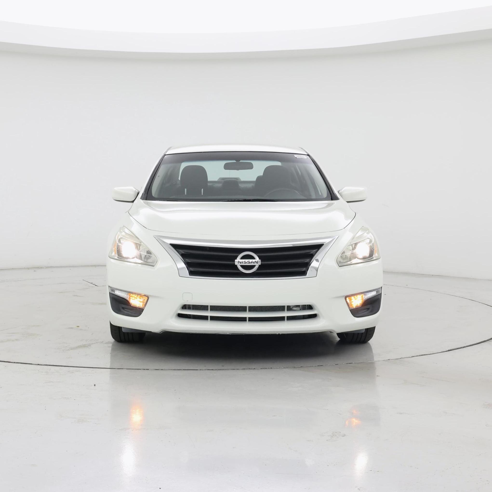 Thumbnail: 2015 Nissan Altima - 5