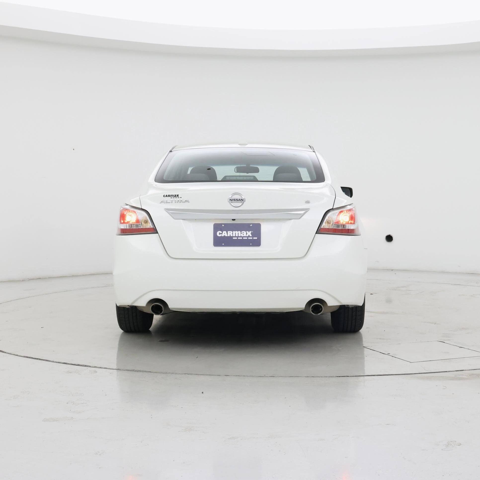 Thumbnail: 2015 Nissan Altima - 6
