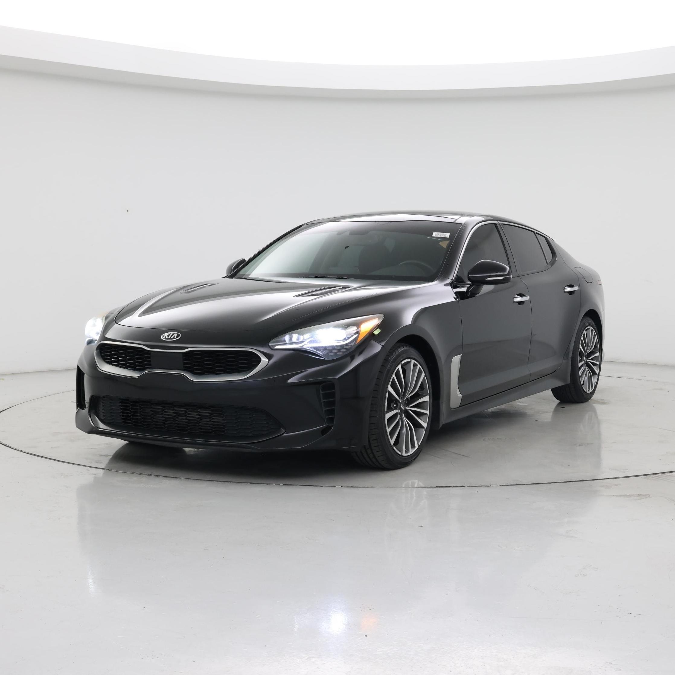 Thumbnail: 2018 Kia Stinger - 4