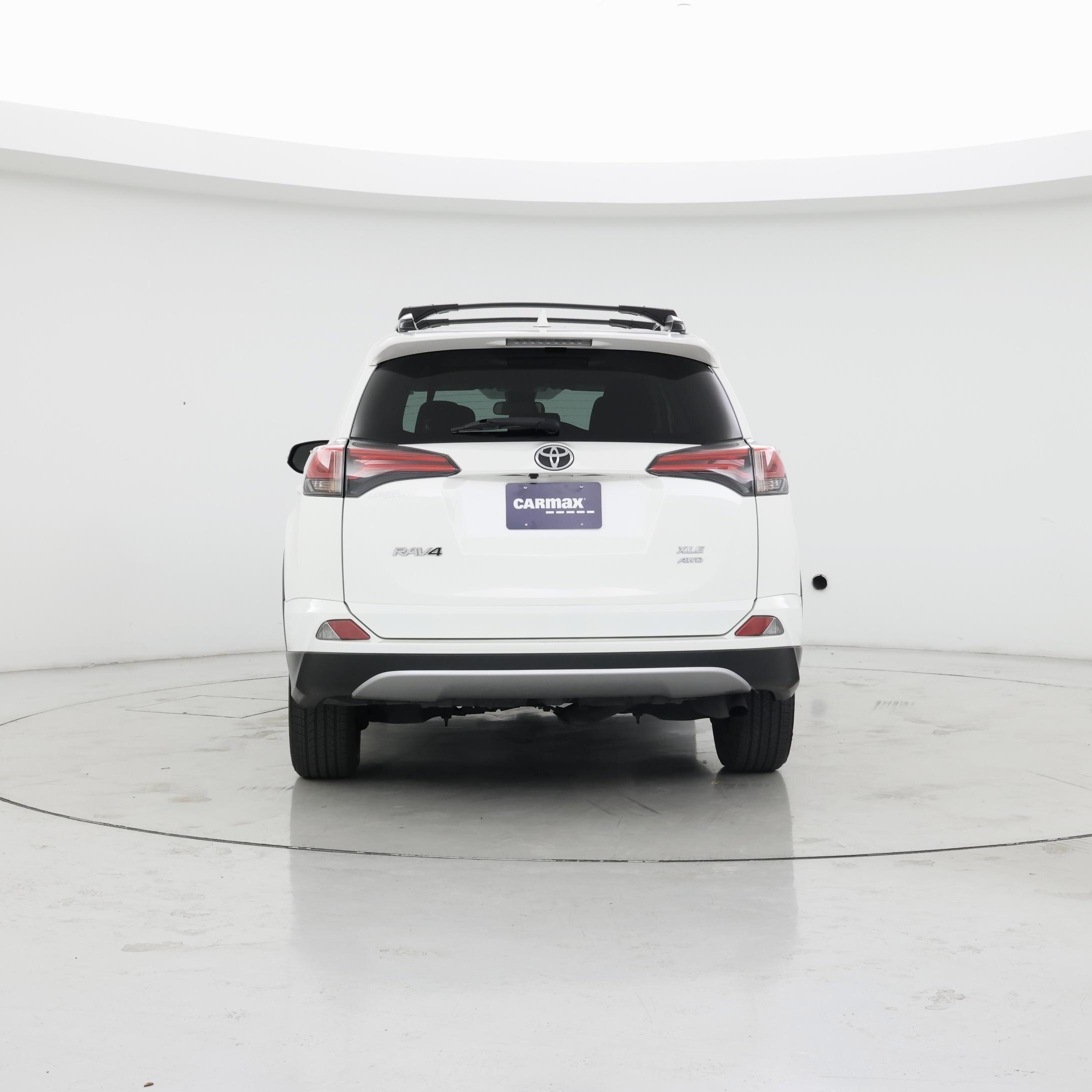 Thumbnail: 2017 Toyota RAV4 - 6