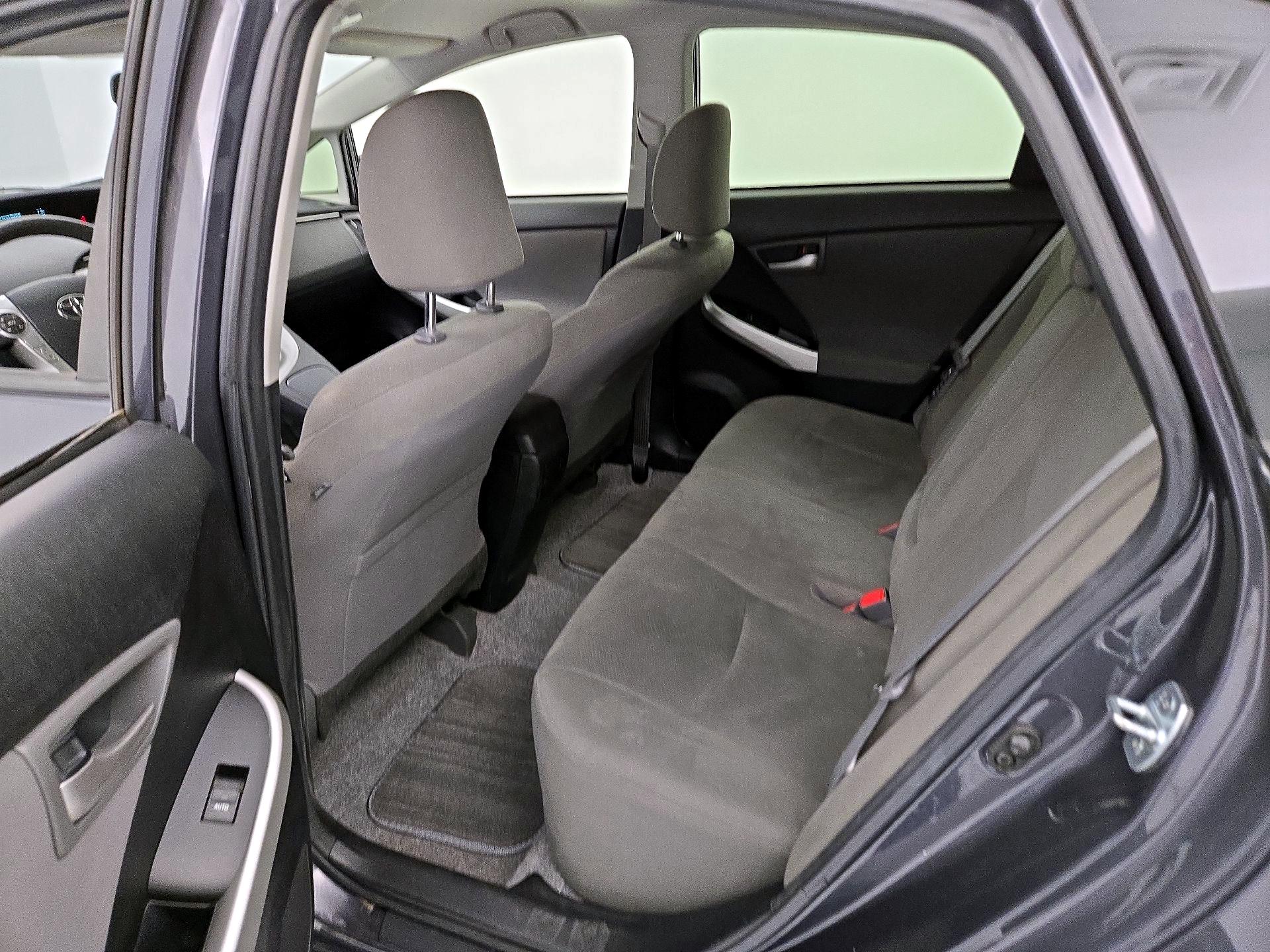 Thumbnail: 2015 Toyota Prius - 19