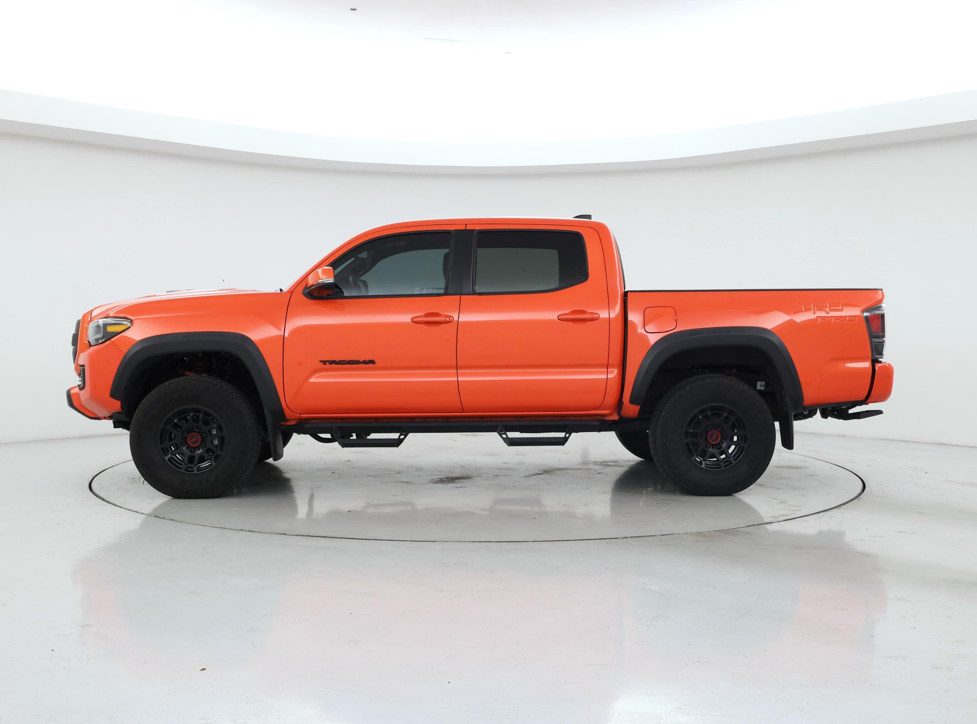 Thumbnail: 2023 Toyota Tacoma - 3