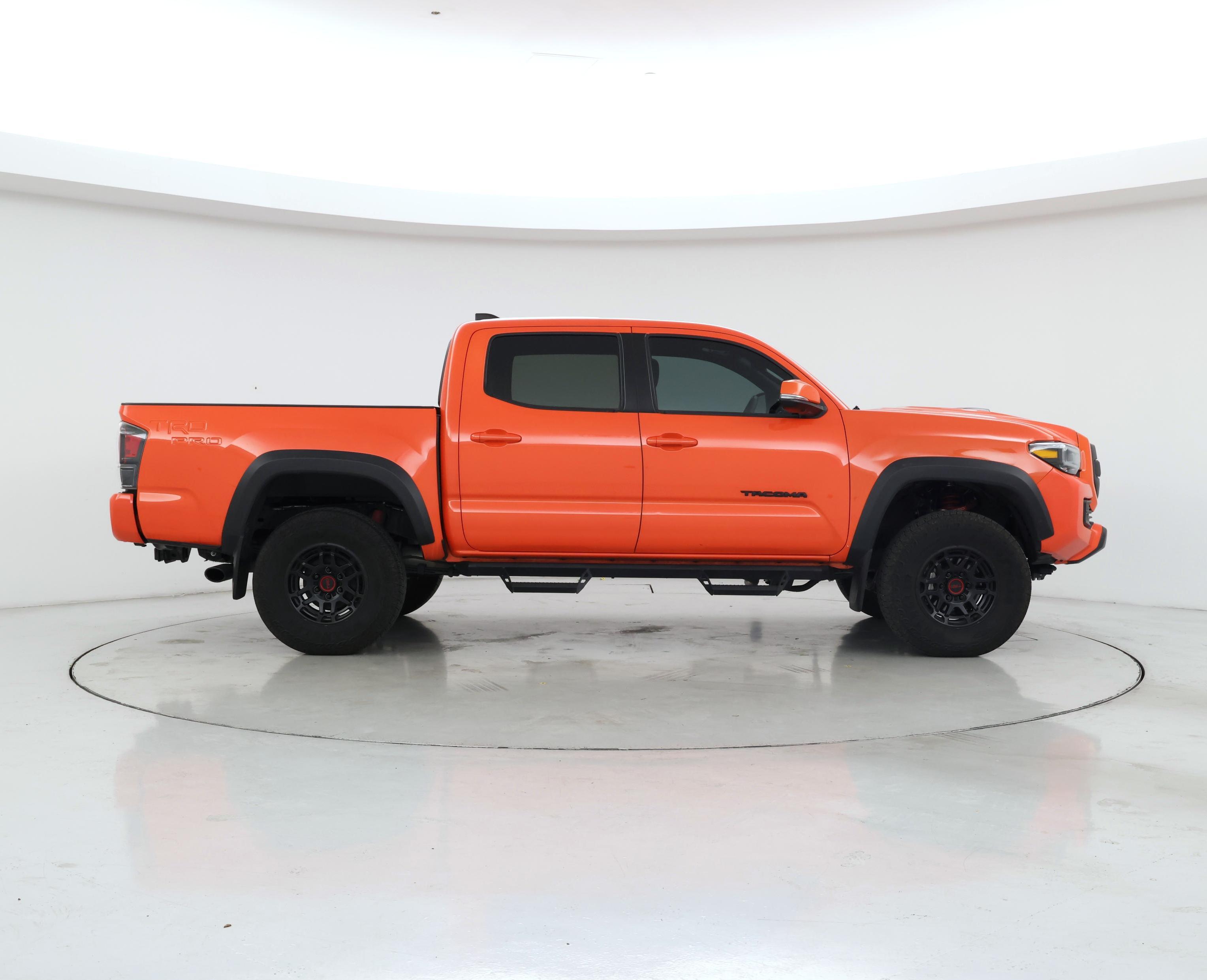 Thumbnail: 2023 Toyota Tacoma - 7