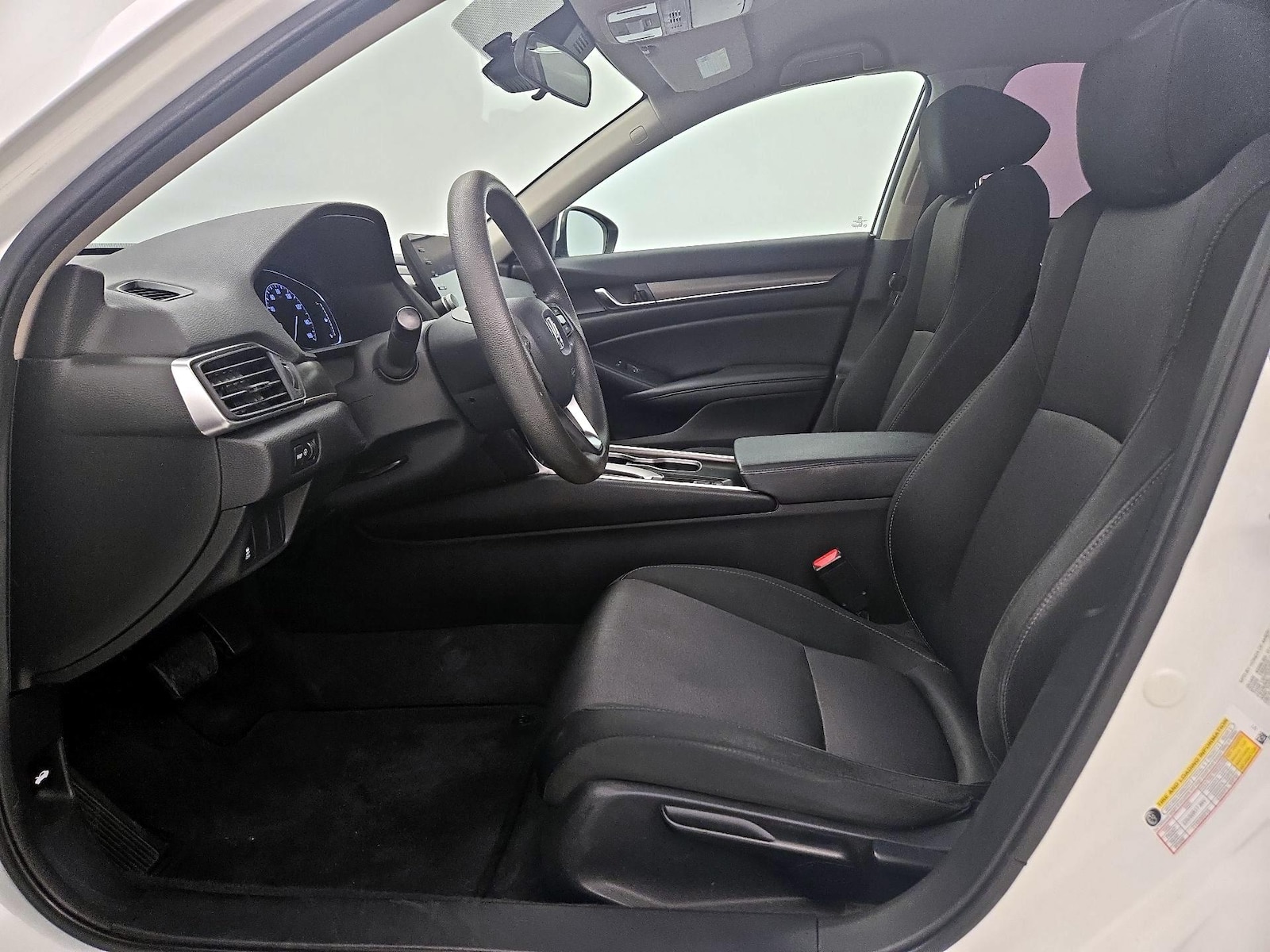2019 Honda Accord LX - Photo 12