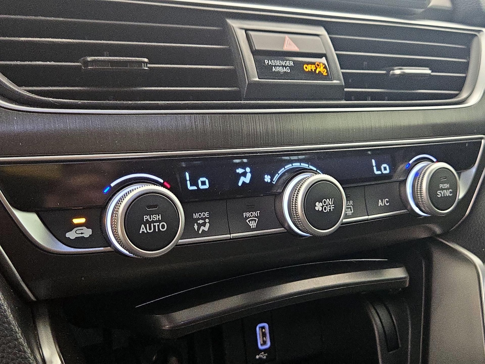 2019 Honda Accord LX - Photo 17