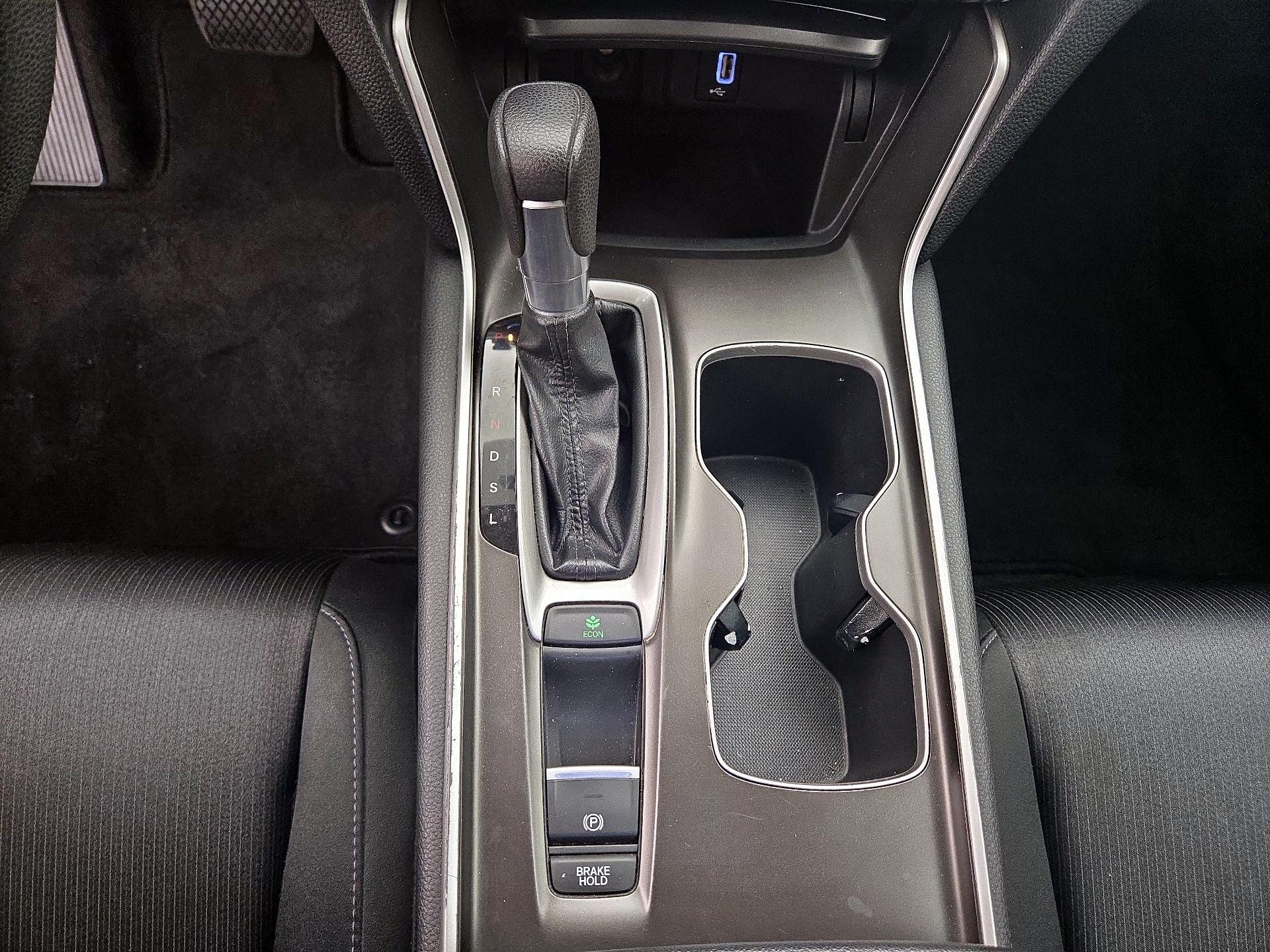Thumbnail: 2019 Honda Accord - 17