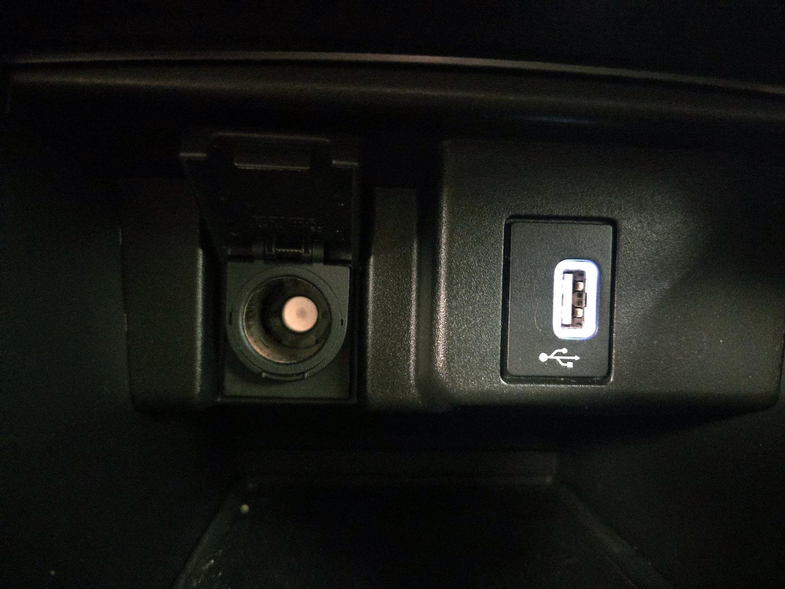 2019 Honda Accord LX - Photo 19