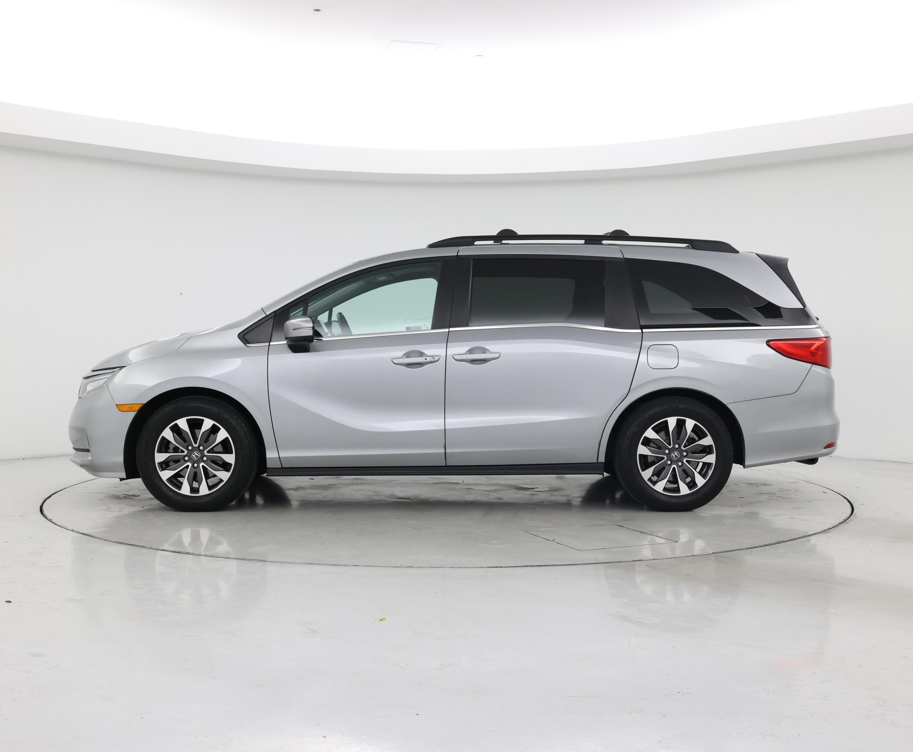 Thumbnail: 2022 Honda Odyssey - 3