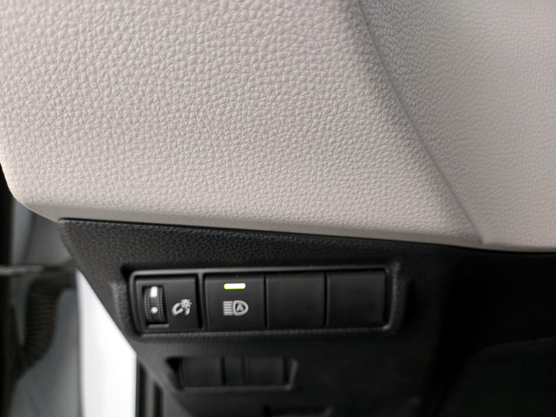 Thumbnail: 2022 Toyota Corolla Cross - 13