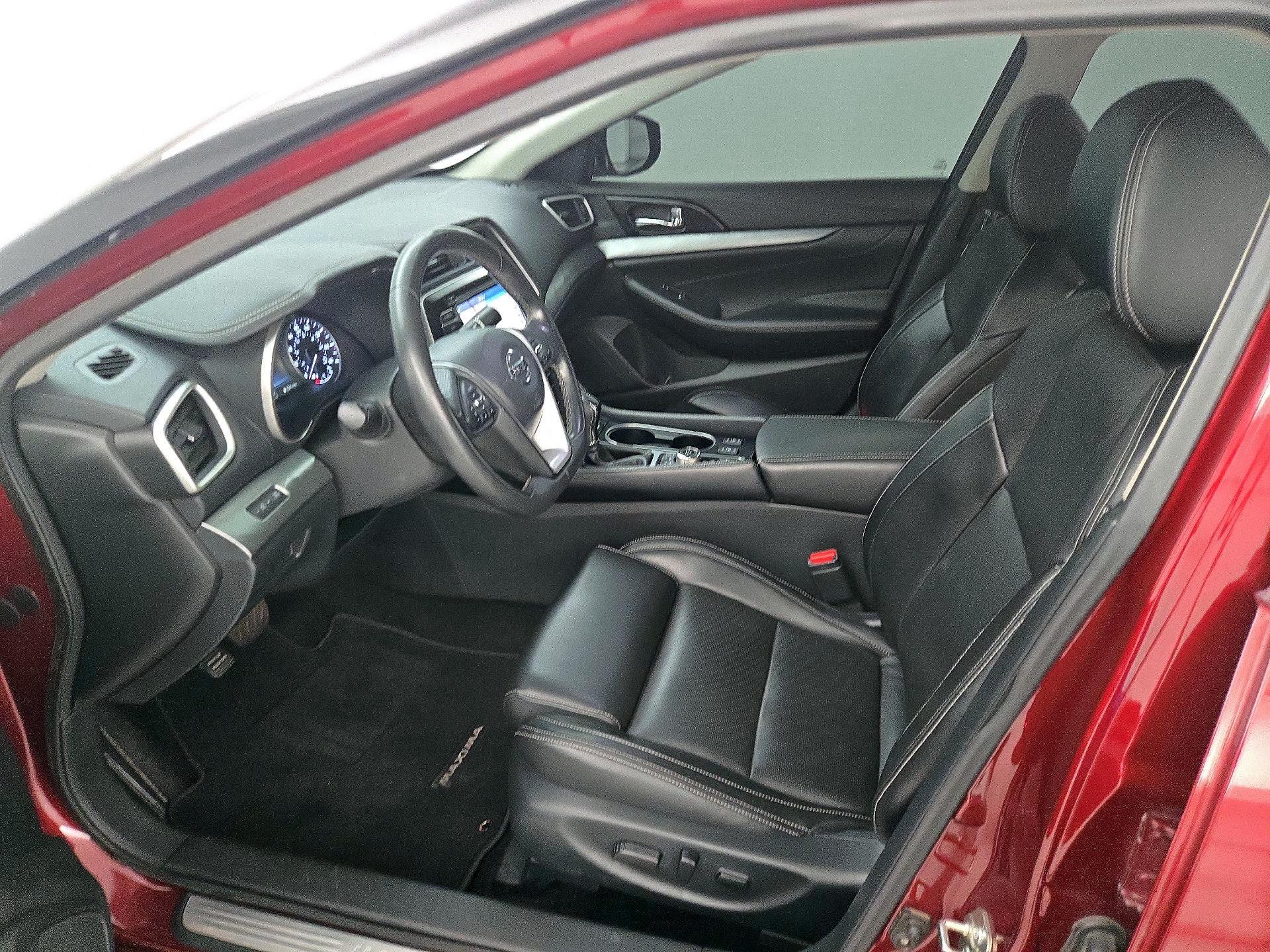 Thumbnail: 2017 Nissan Maxima - 11