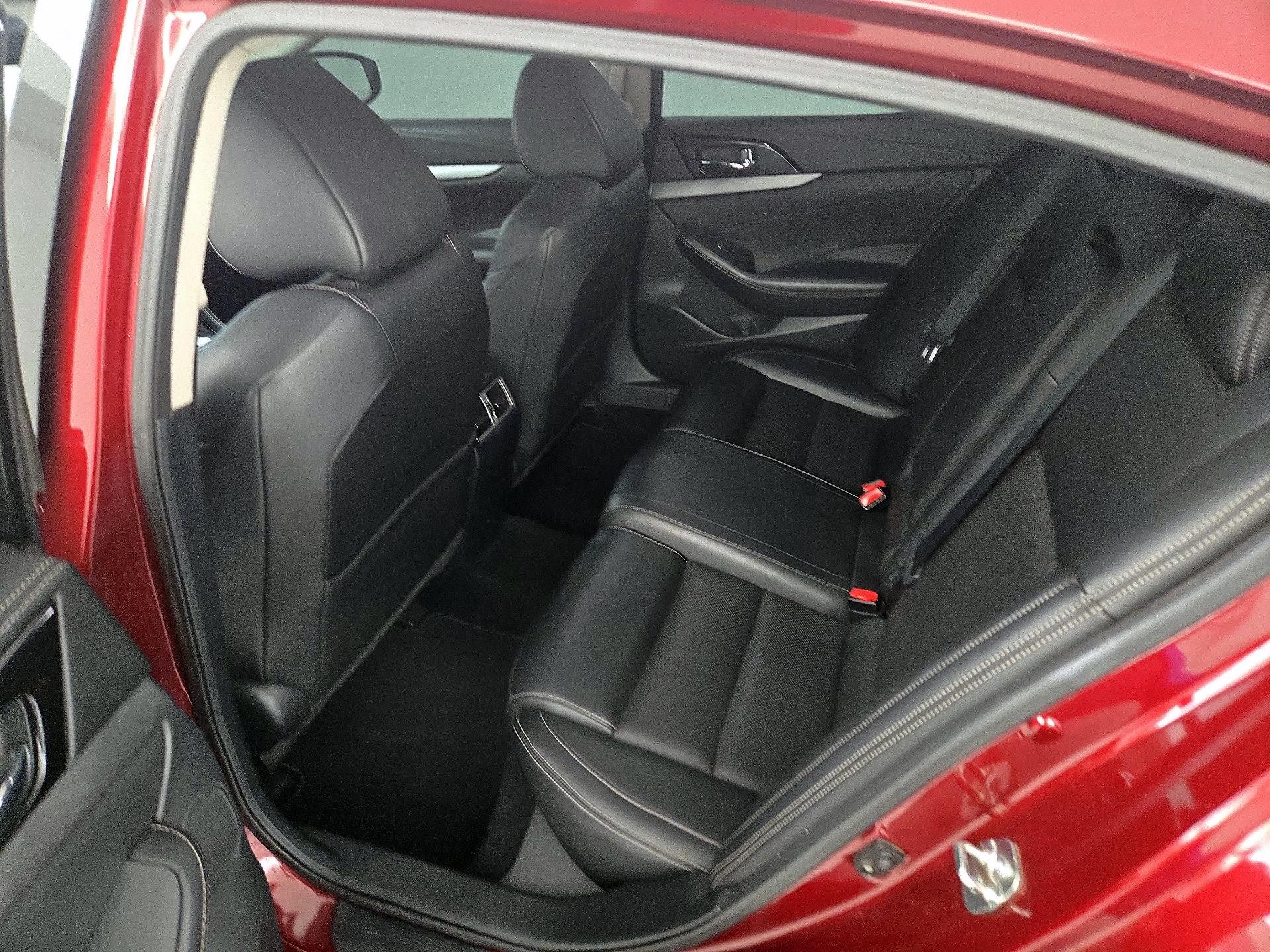 Thumbnail: 2017 Nissan Maxima - 20