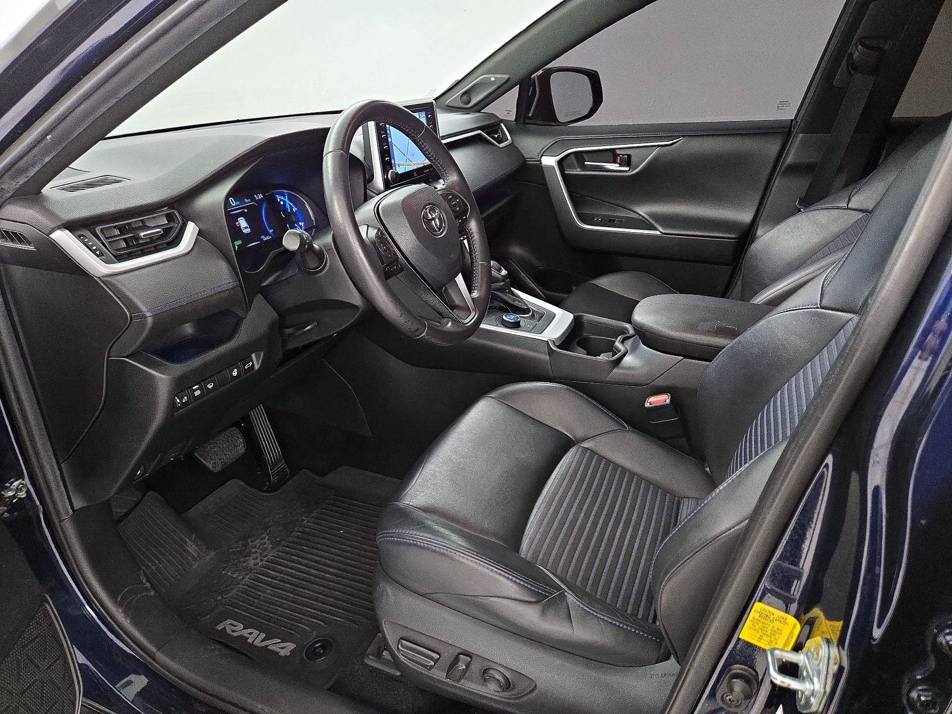 Thumbnail: 2020 Toyota RAV4 - 11