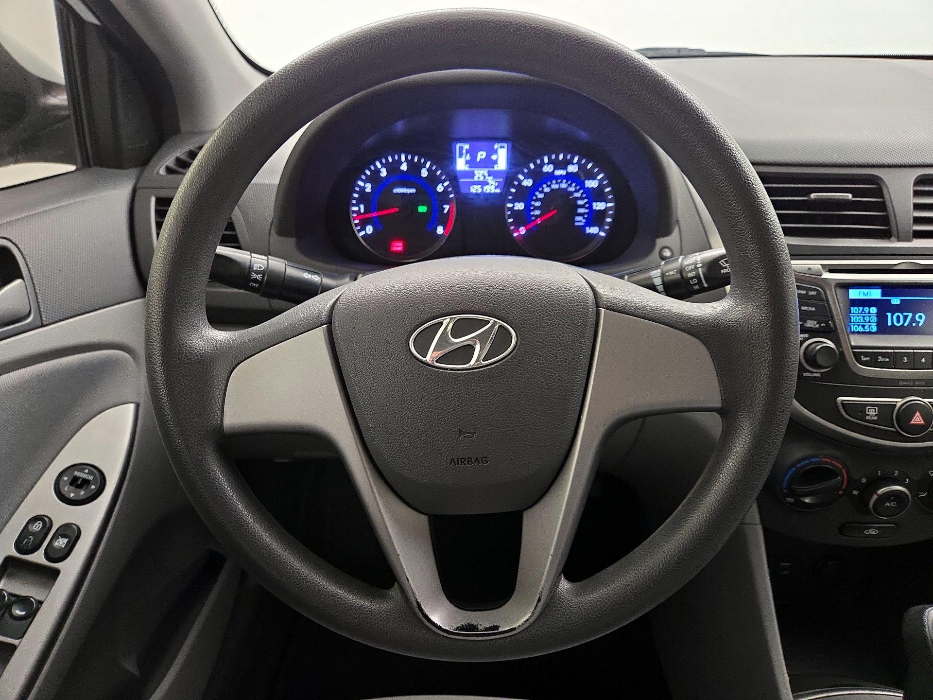 Thumbnail: 2015 Hyundai Accent - 10