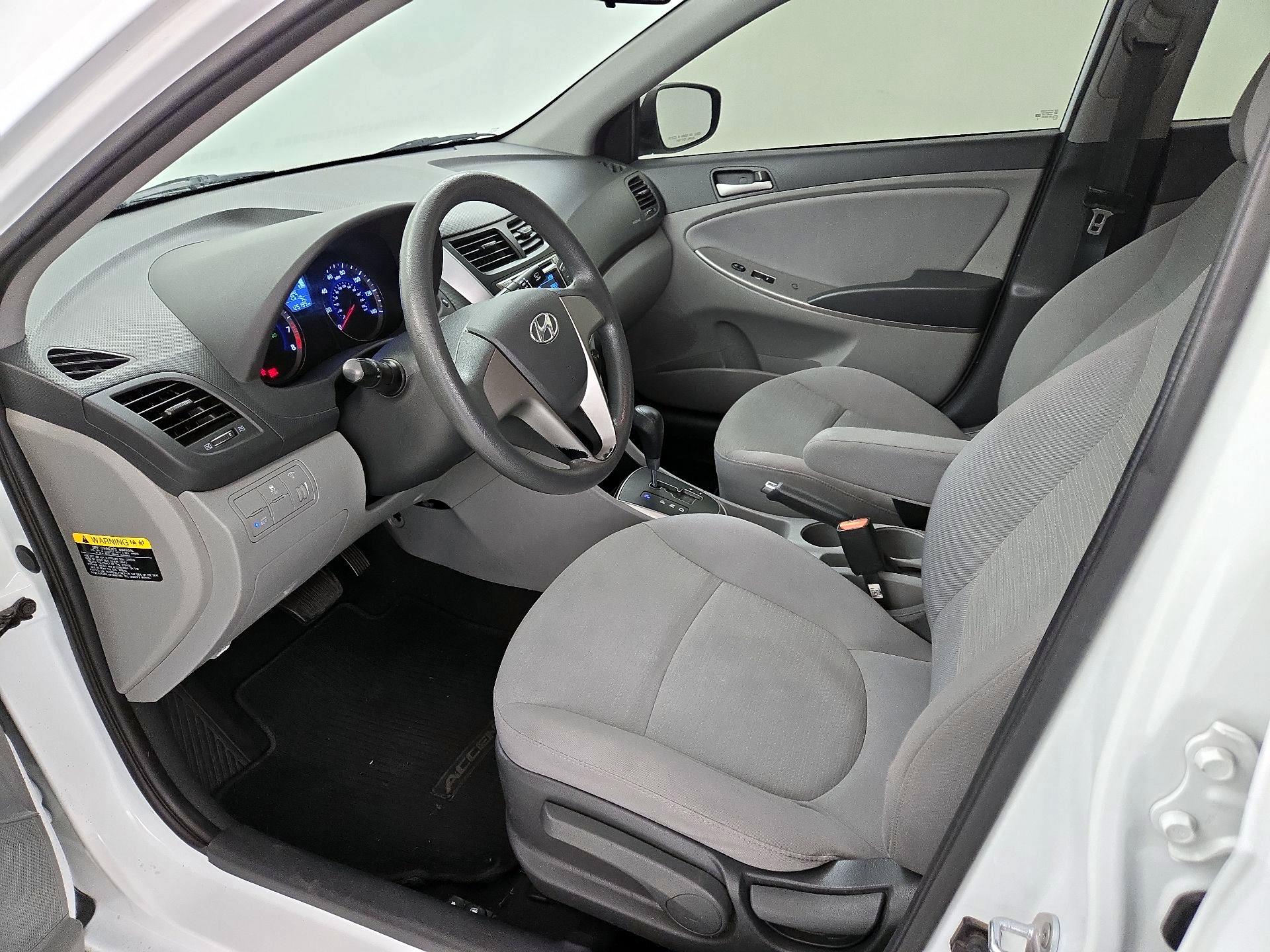 Thumbnail: 2015 Hyundai Accent - 11