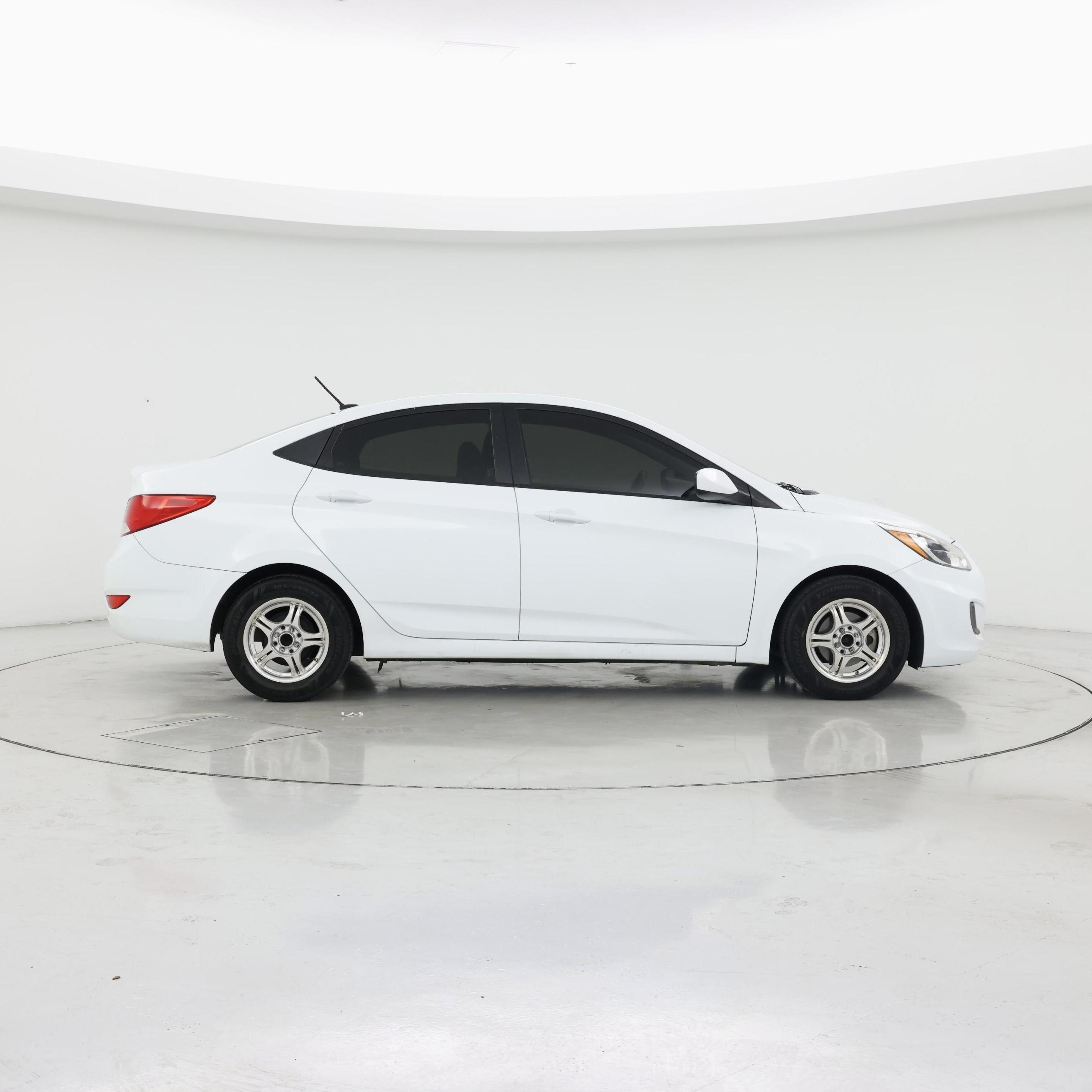 Thumbnail: 2015 Hyundai Accent - 7