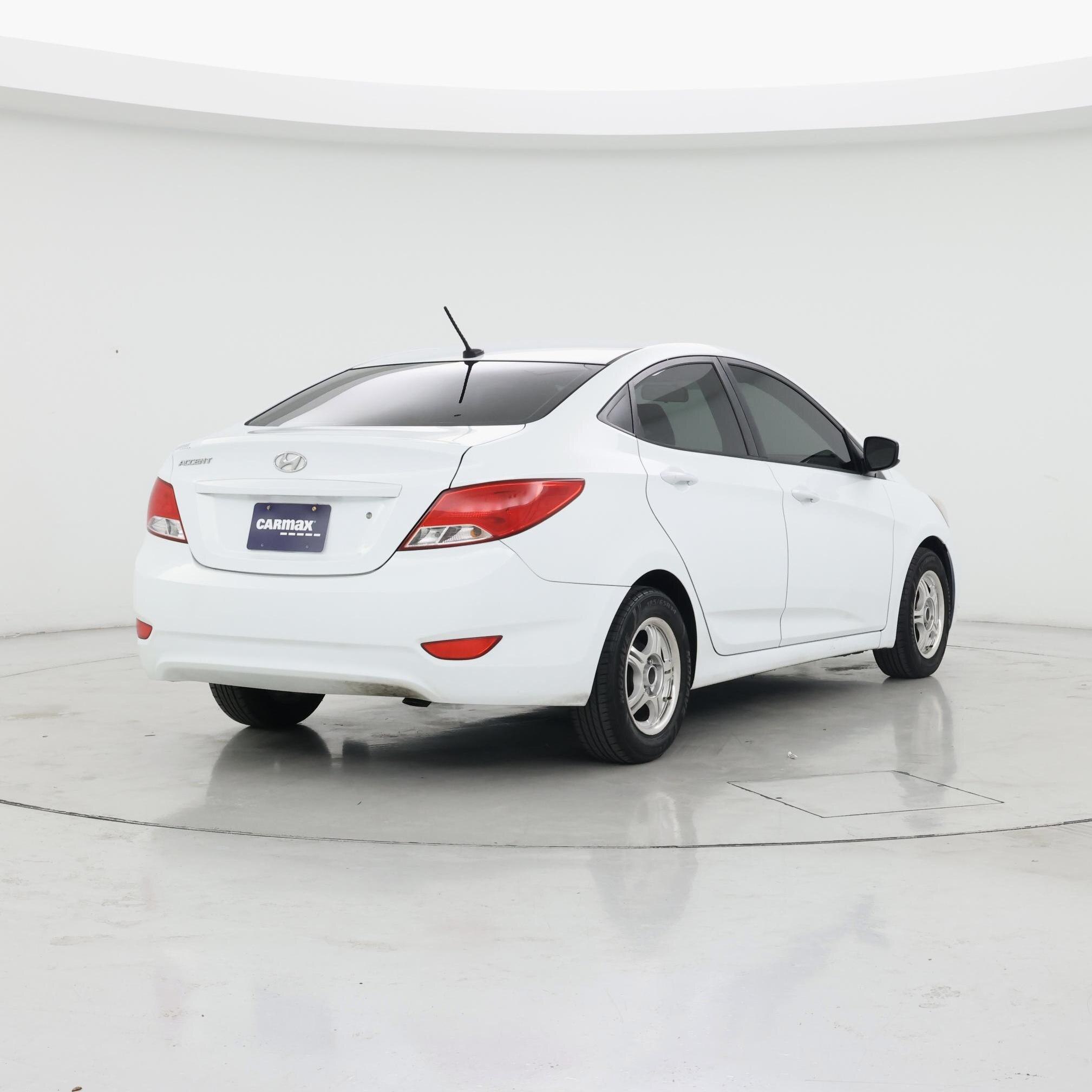 Thumbnail: 2015 Hyundai Accent - 8