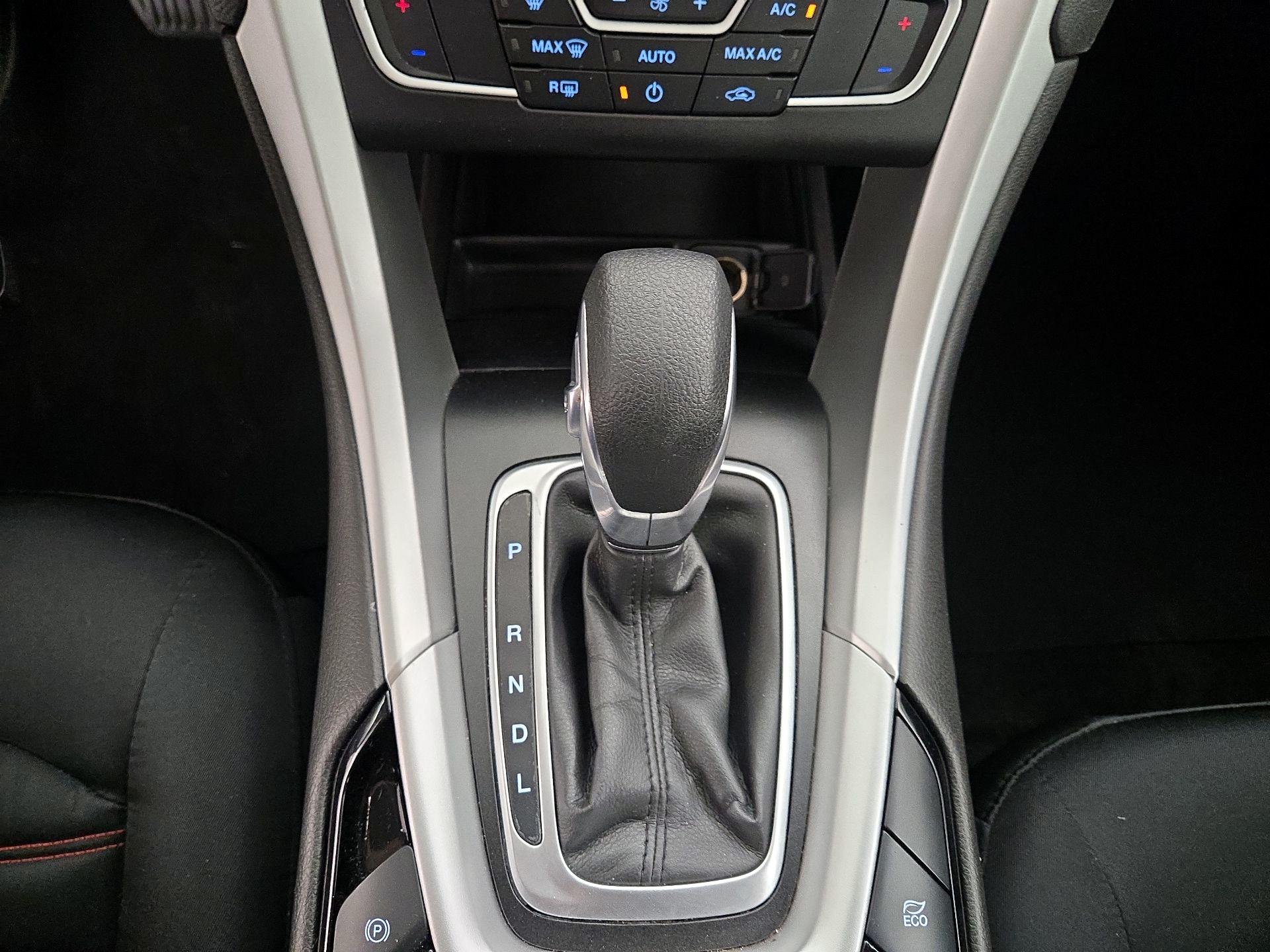 Thumbnail: 2016 Ford Fusion - 18