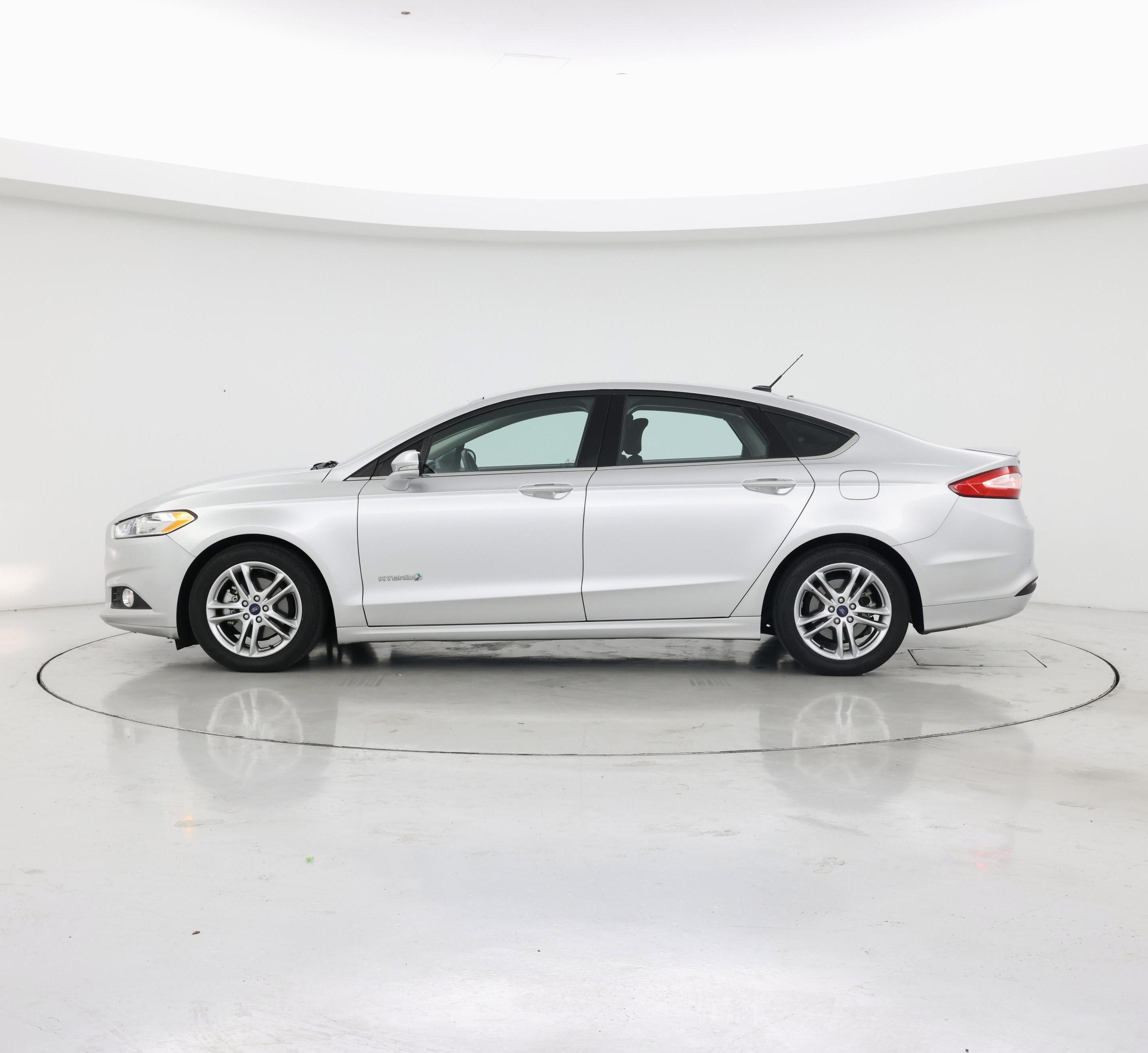 Thumbnail: 2016 Ford Fusion - 3