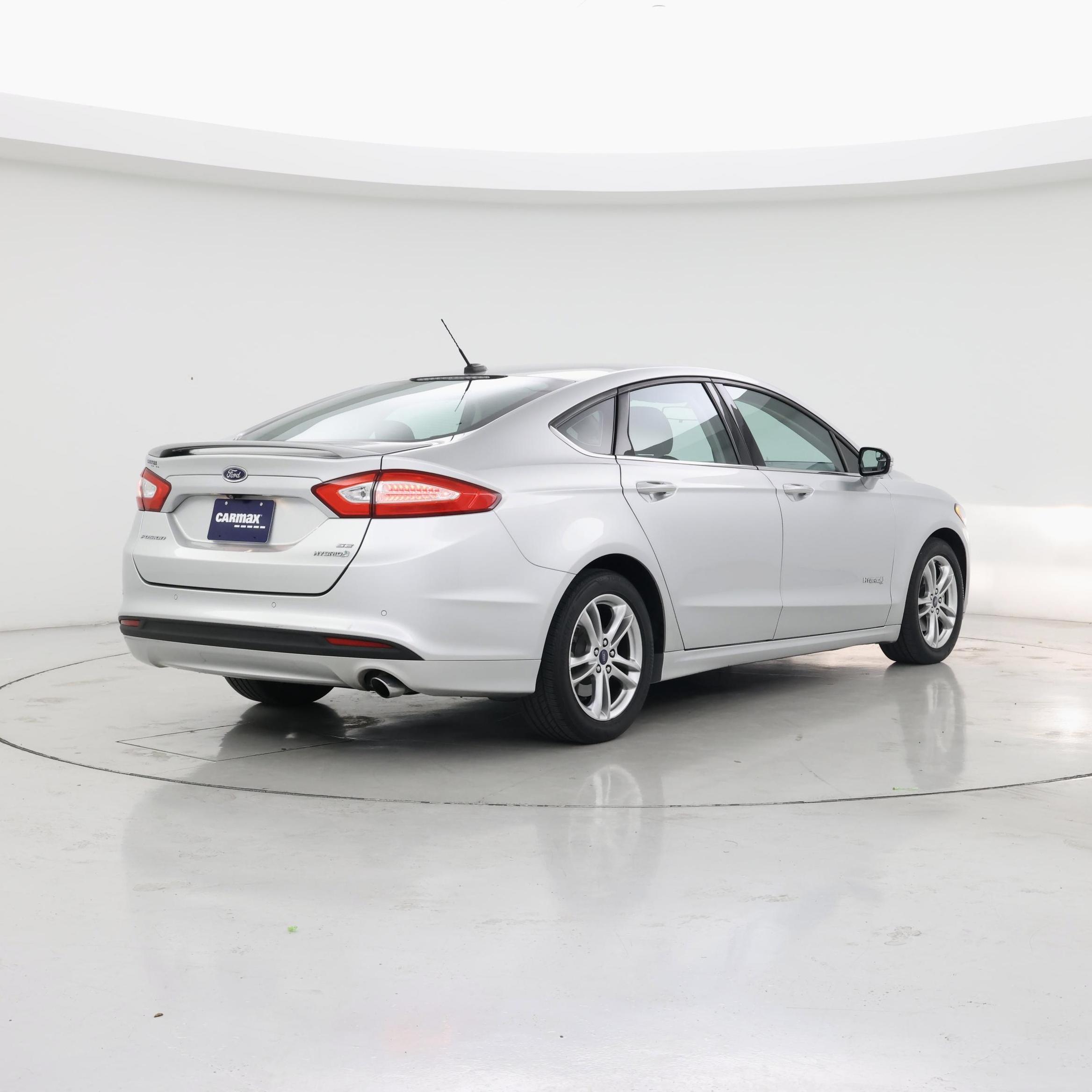 Thumbnail: 2016 Ford Fusion - 8